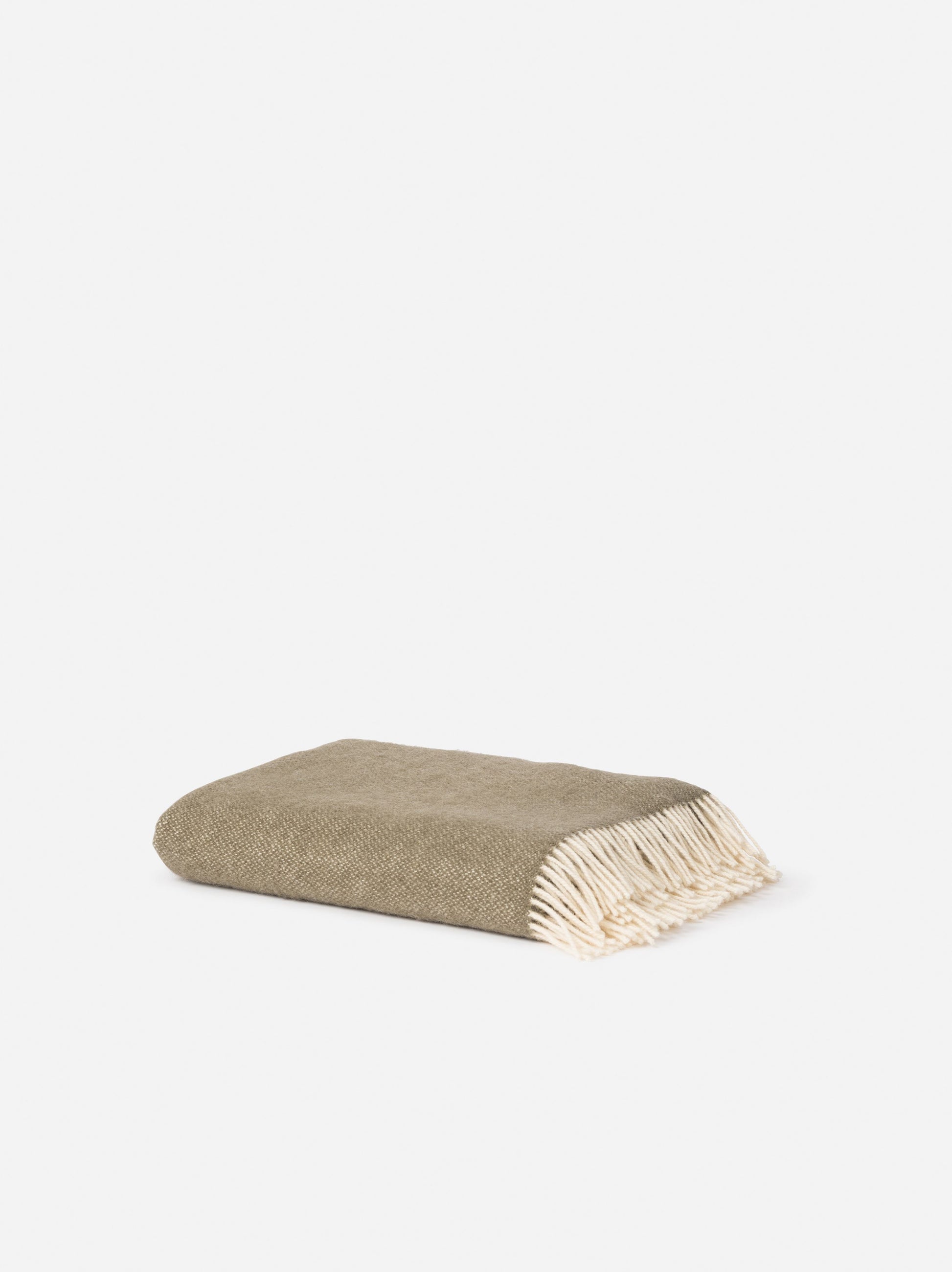 Wool Throw Matcha / 51.18"L x 70.86"W