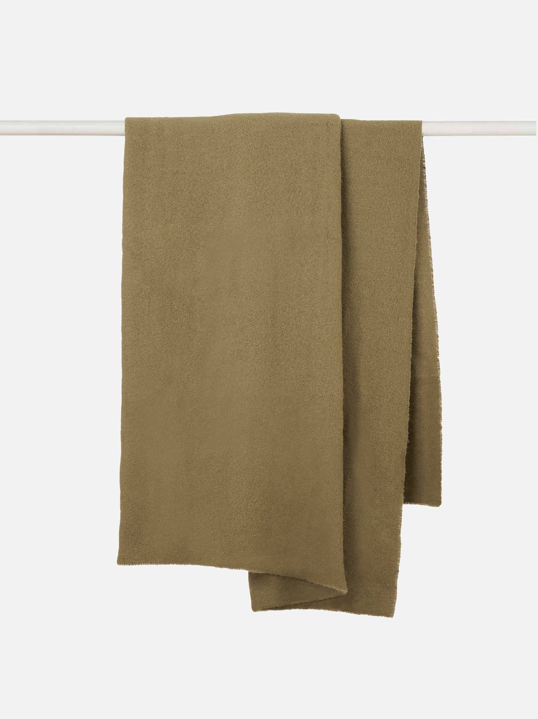 Large Wool Blanket Ivy / 94.49"L x 98.43"W