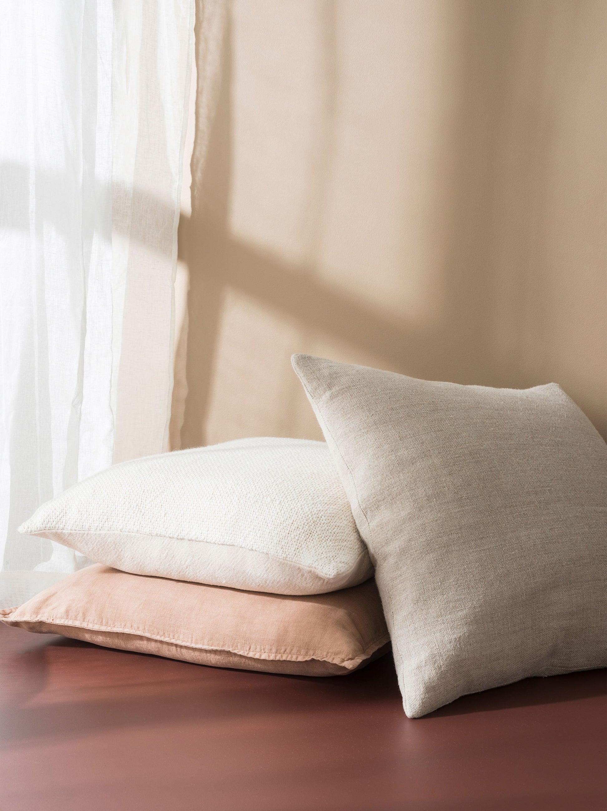 Villa Linen Cushion Cover Chalk / 21.65"L x 21.65"W