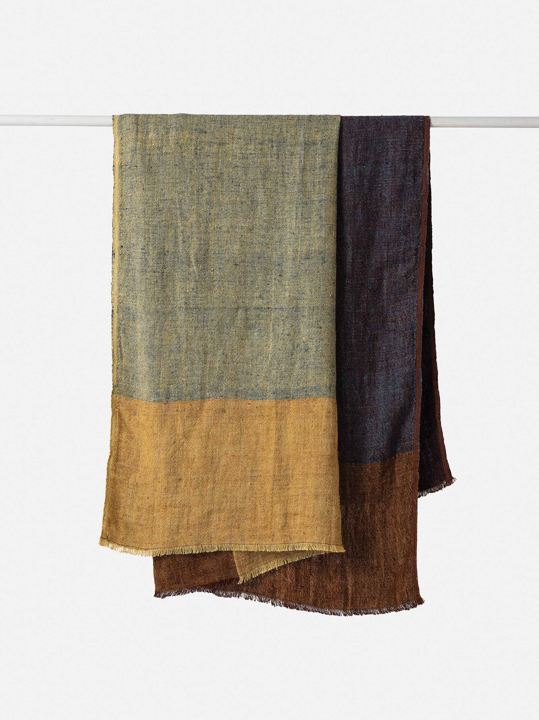 Miro Throw Custard/Multi / 55.11"L x 70.86"W