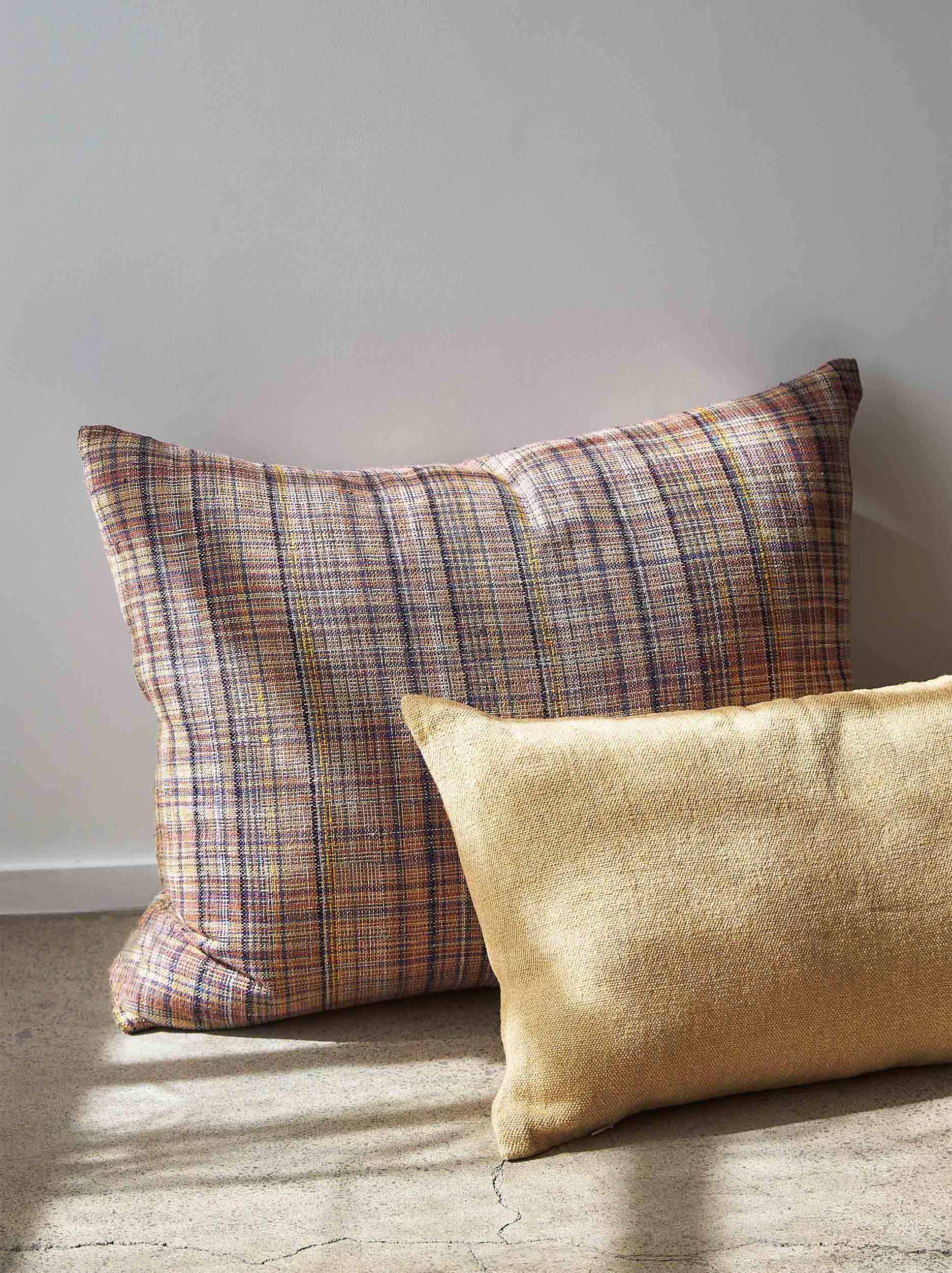 Wyatt Cushion Cover Mulberry/Multi / 21.65"L x 17.71"W