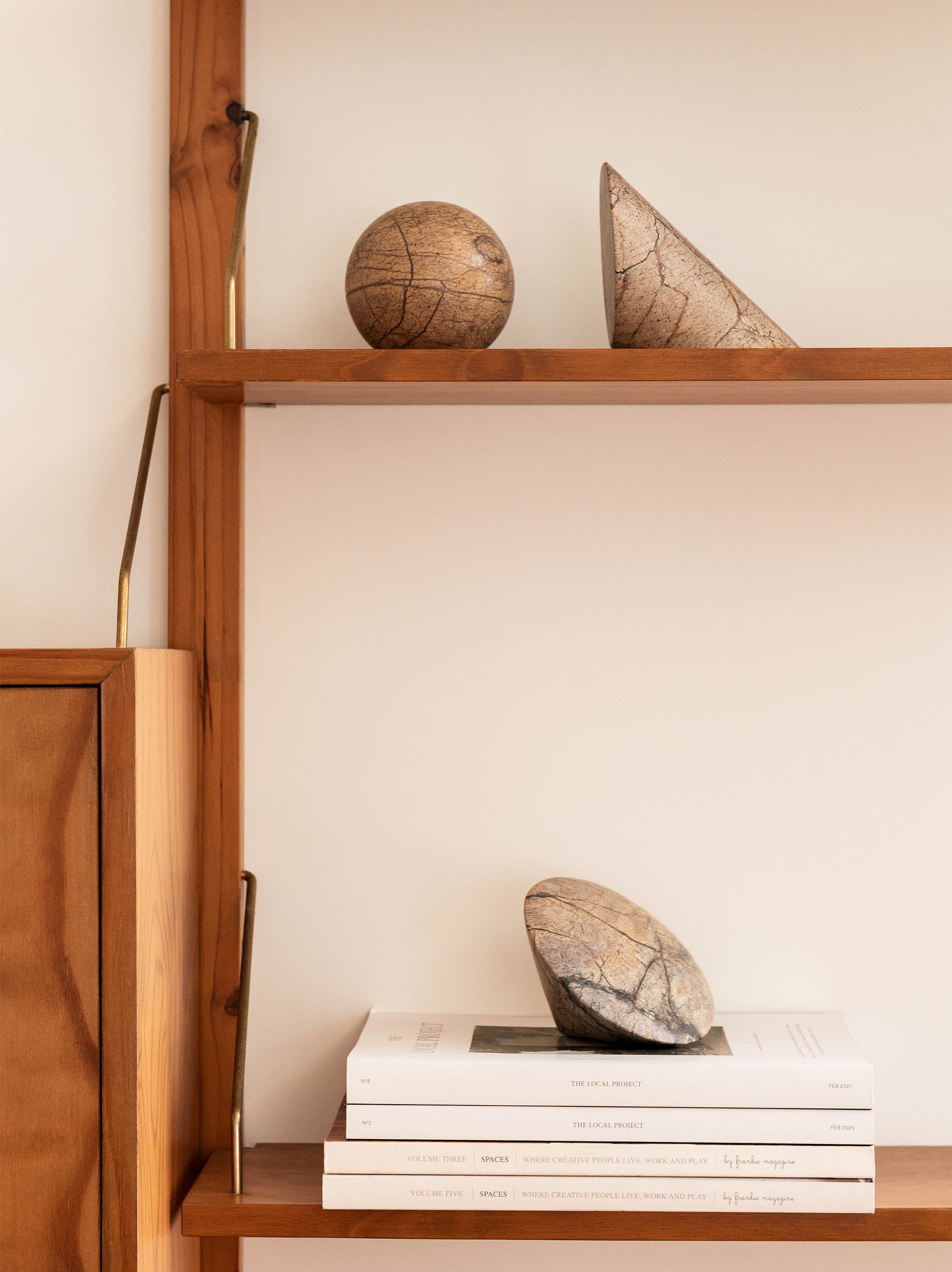 Geo Marble Sphere Forest Brown / One Size