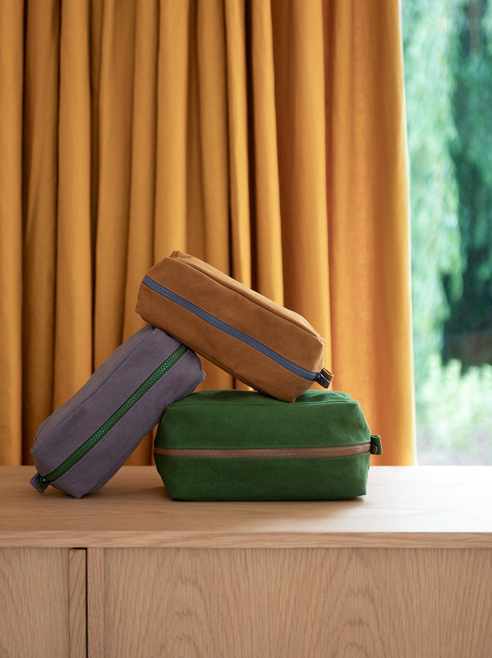 Marlo Contrast Wash Bag Lupin/Spirulina / Small