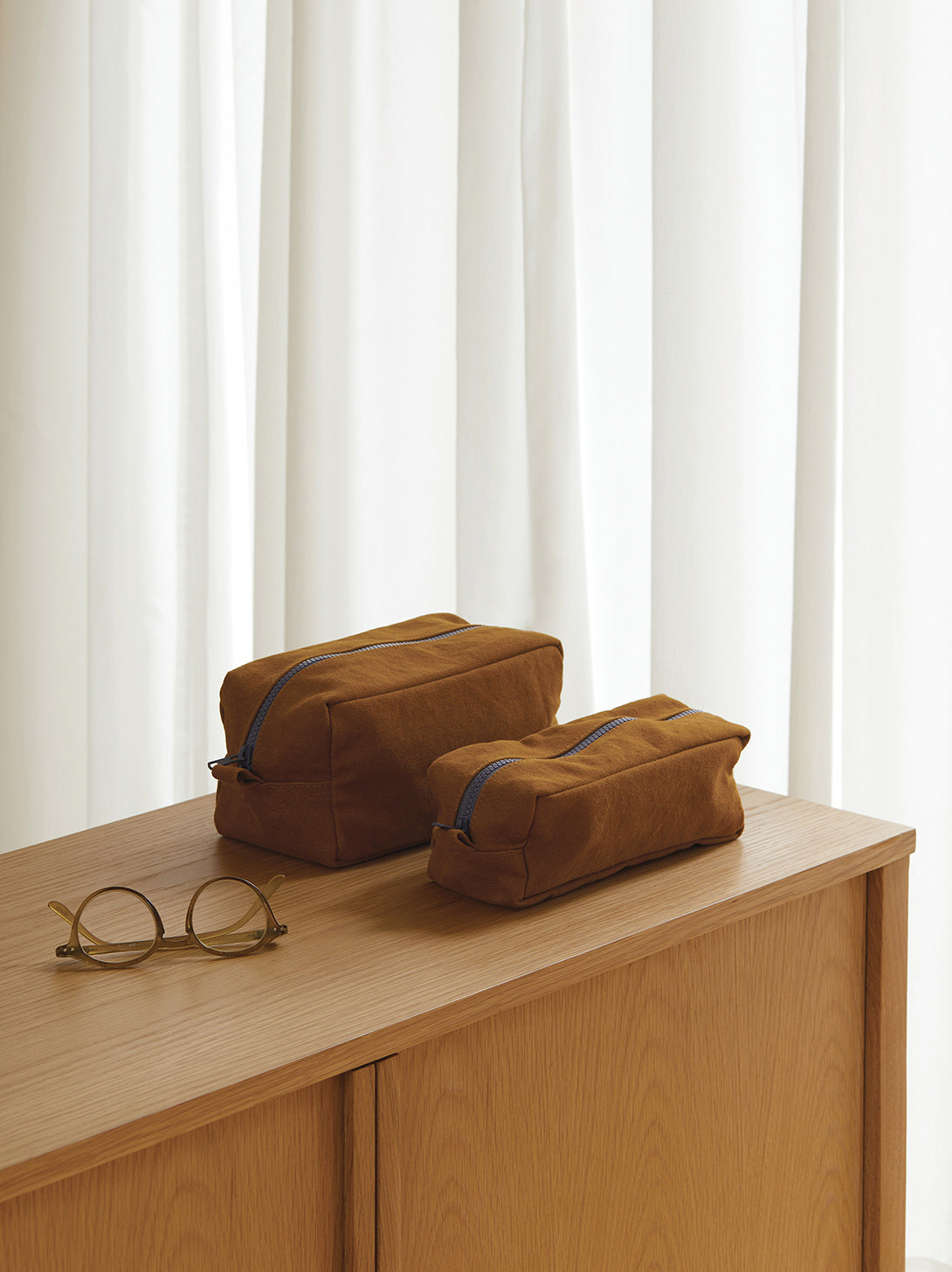 Marlo Contrast Wash Bag Masala/Lupin / Large