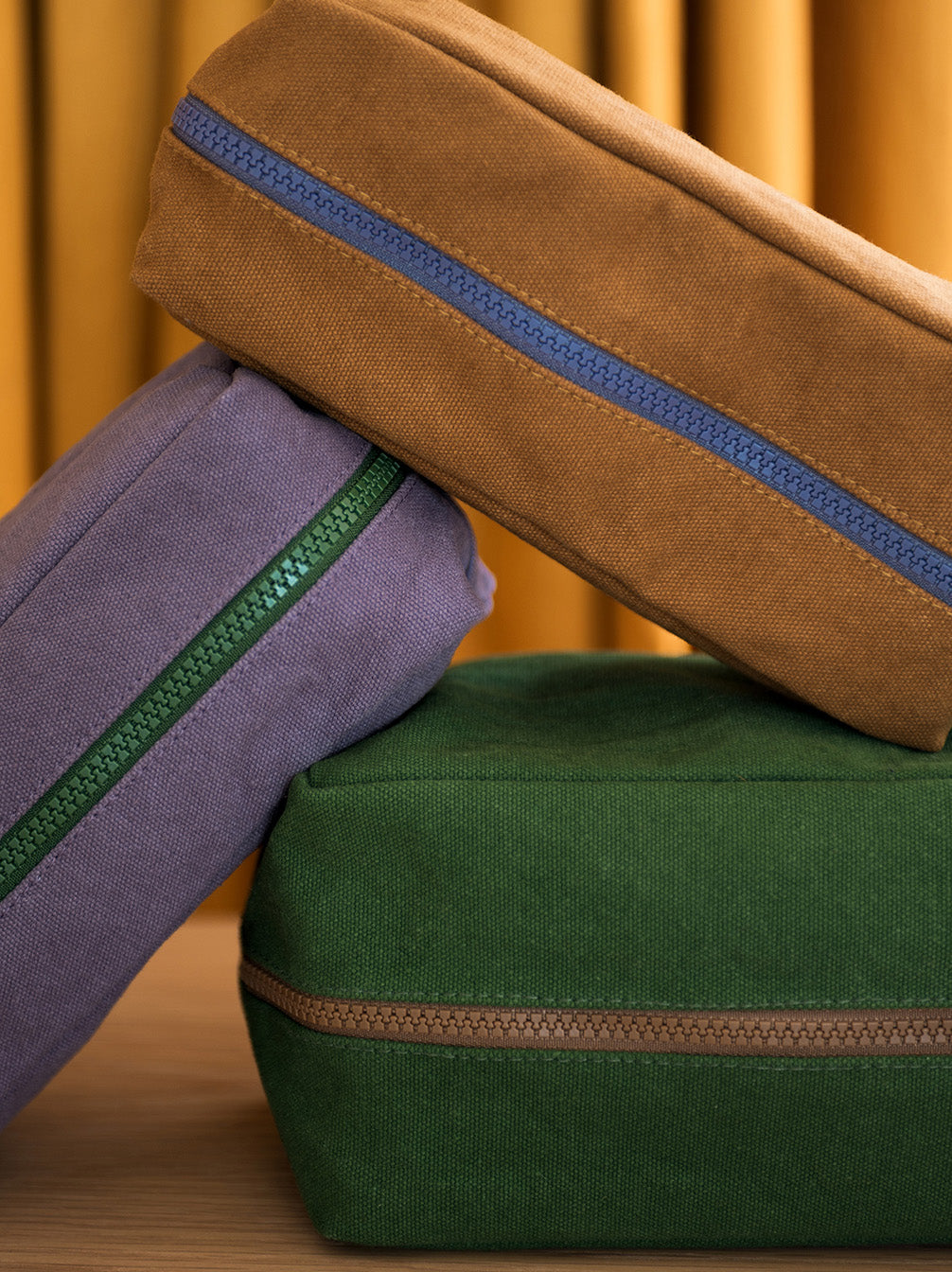 Marlo Contrast Wash Bag Masala/Lupin / Small