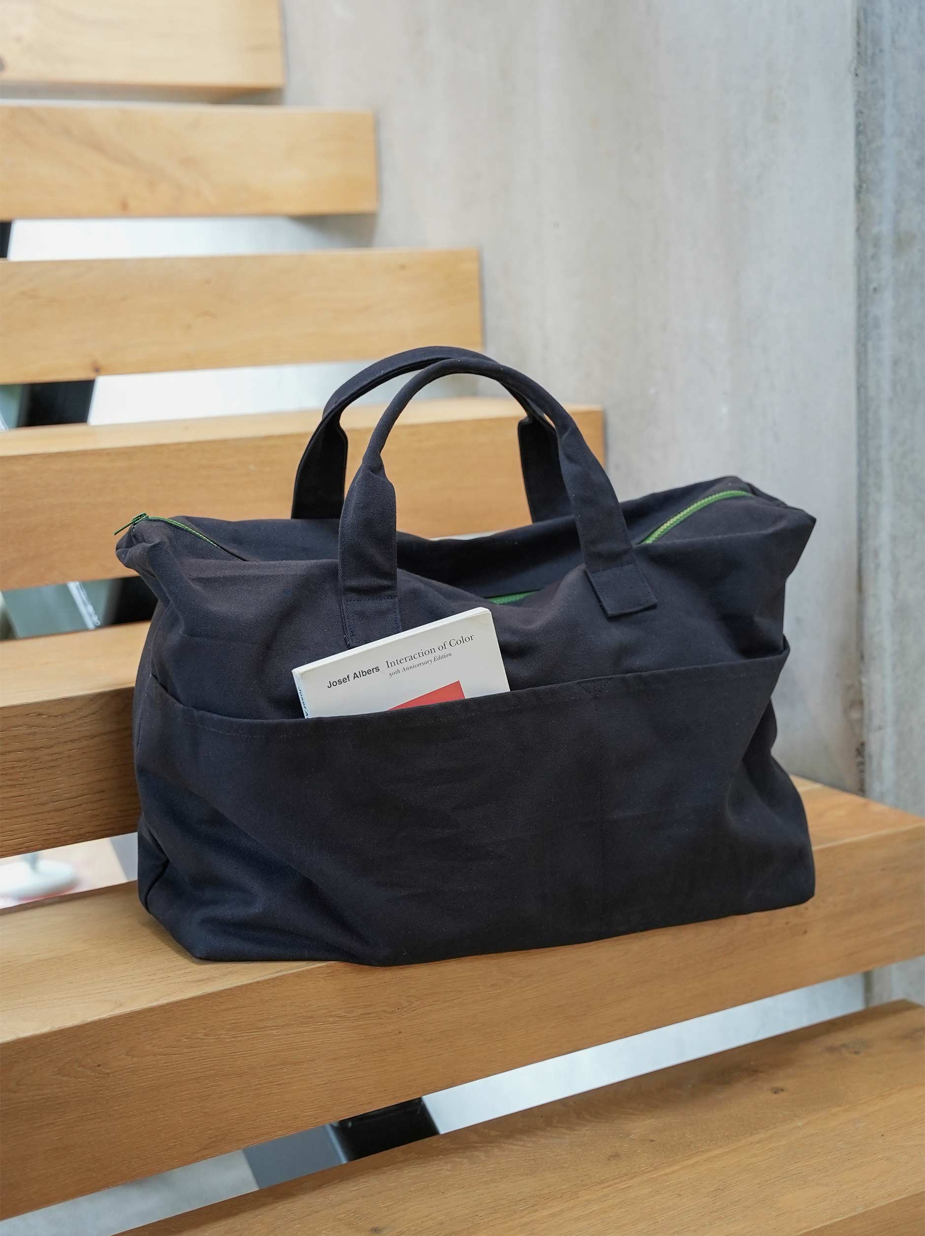 Marlo Contrast Overnight Bag Blue Black / One Size
