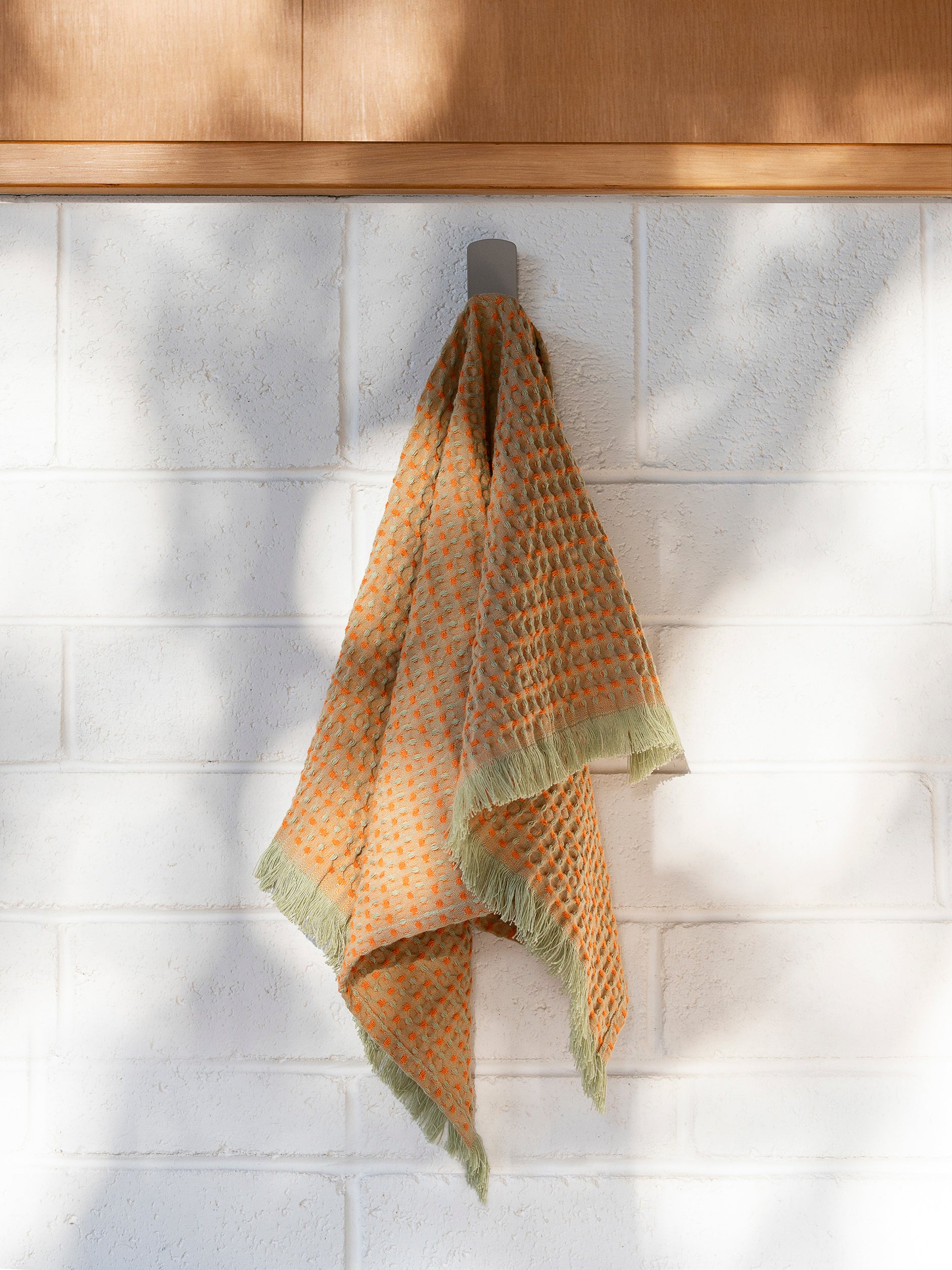 Mae Hand Towel Avocado/Jaffa / 19.68"L x 27.55"W