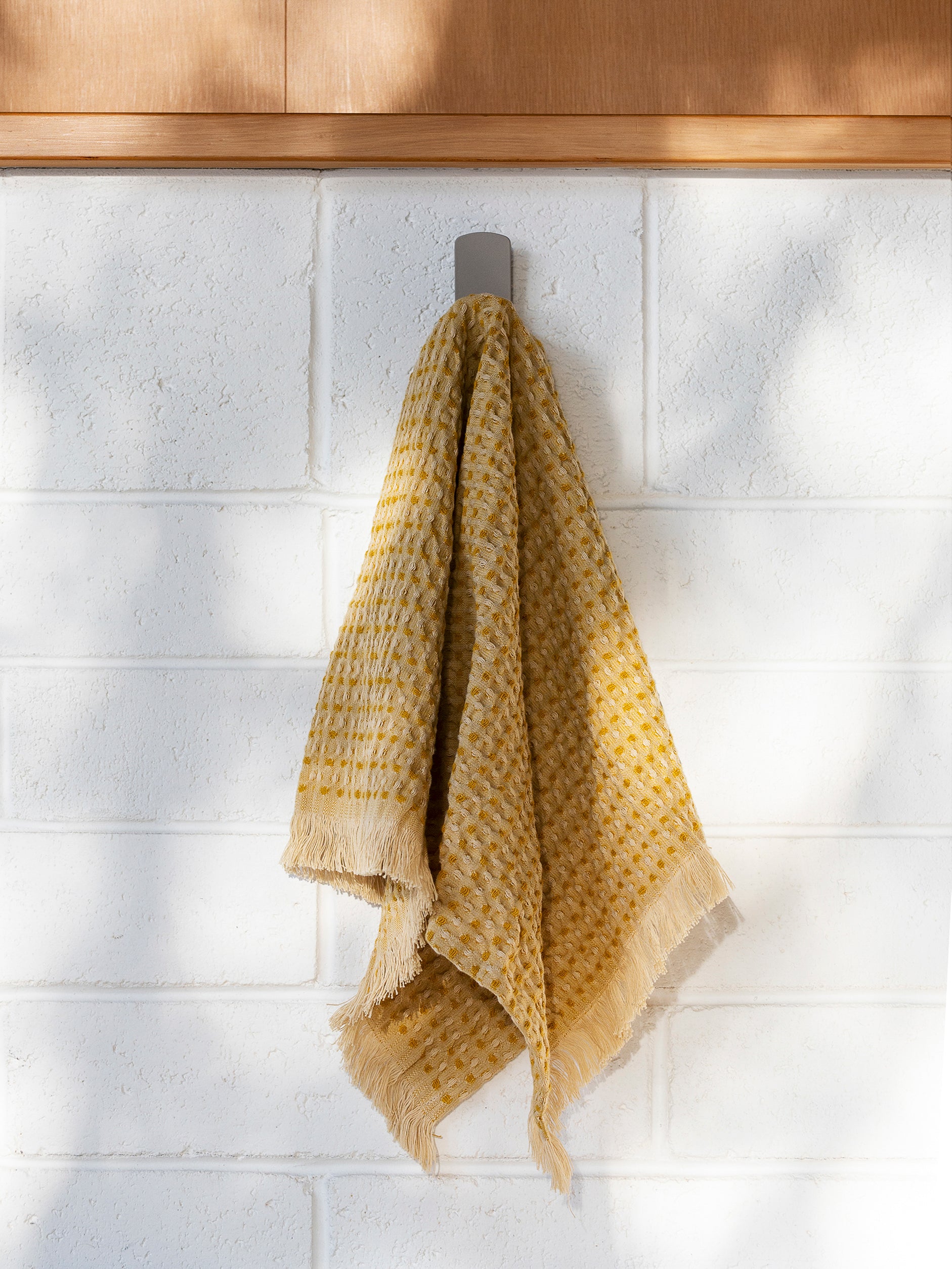 Mae Hand Towel Butternut/Butter / 19.68"L x 27.55"W