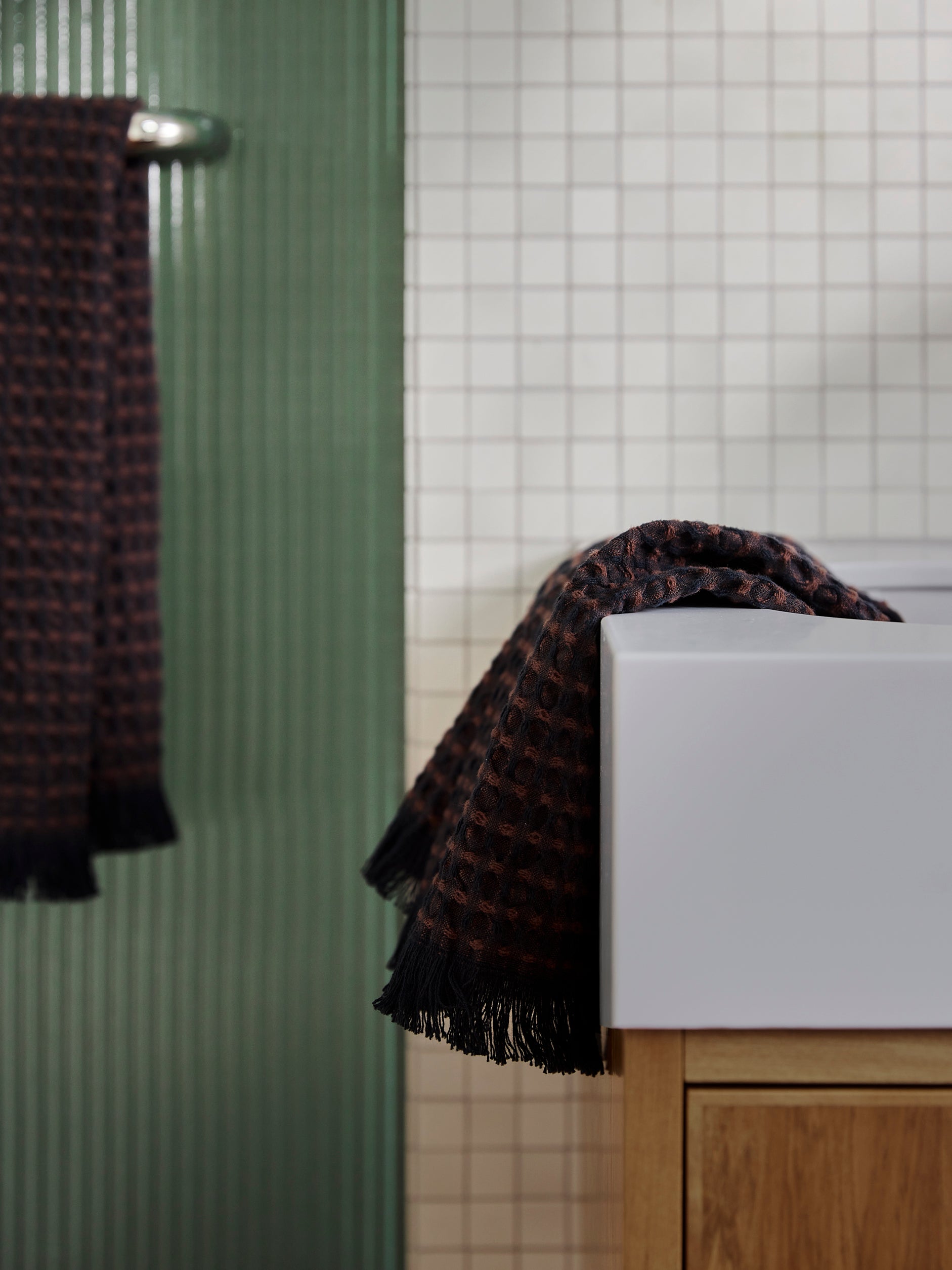 Aalto Bath Towel Range Midnight/Mahogany / Hand Towel