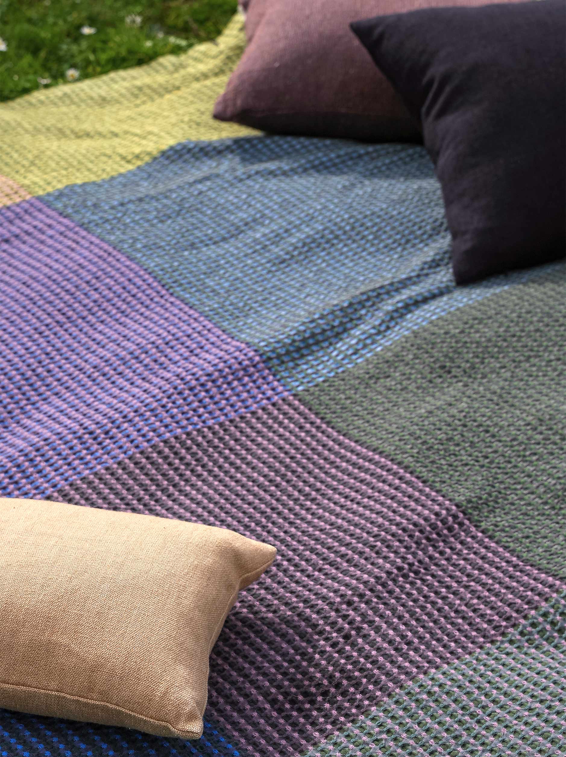 Solis Waffle Picnic Blanket Multi / 70.87"L x 70.87"W