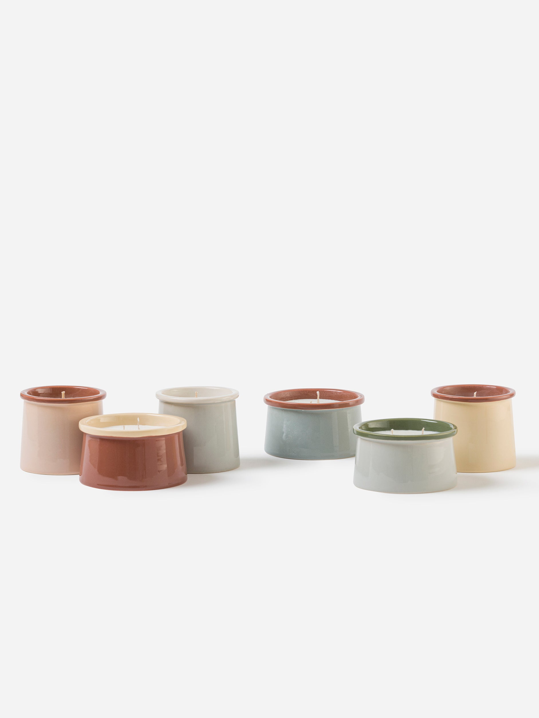 Ana Scented Candle Sandalwood / Short