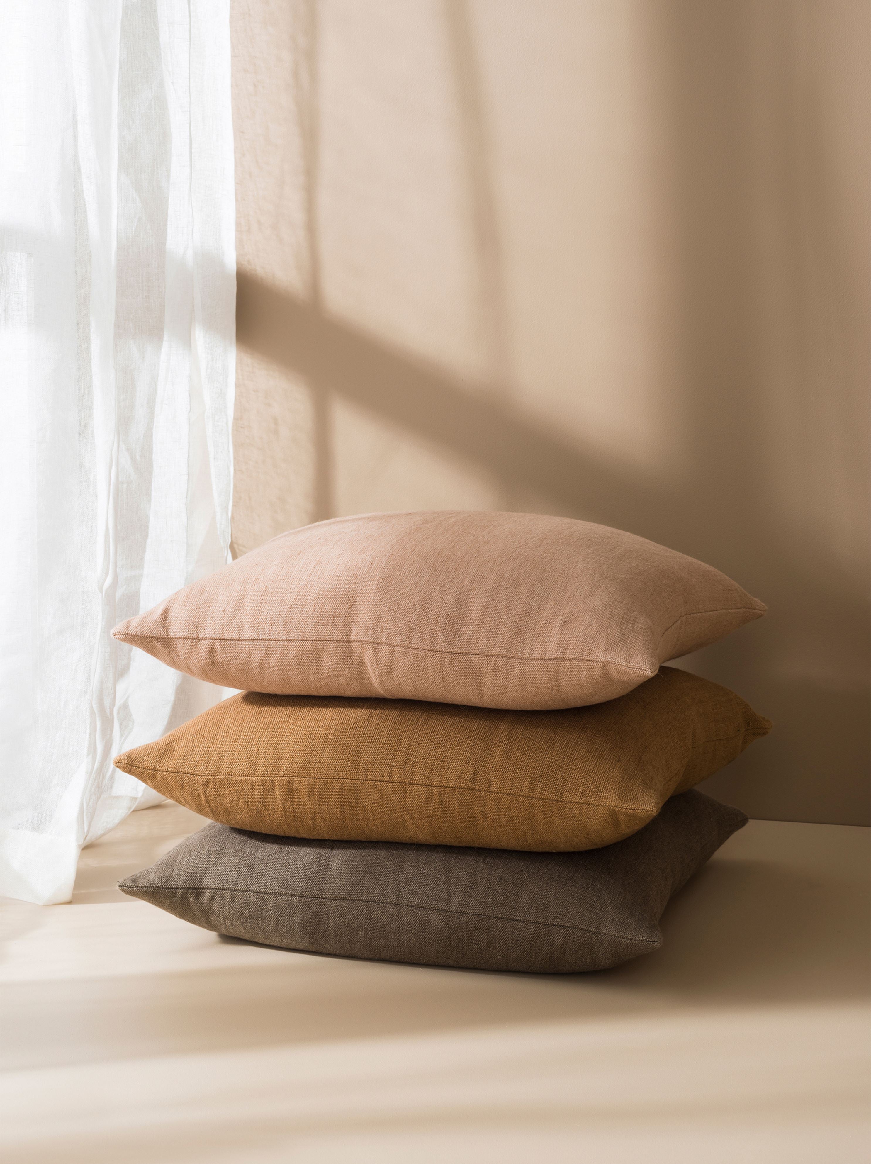 Heavy Linen Jute Cushion Cover Masala / 21.65"L x 21.65"W