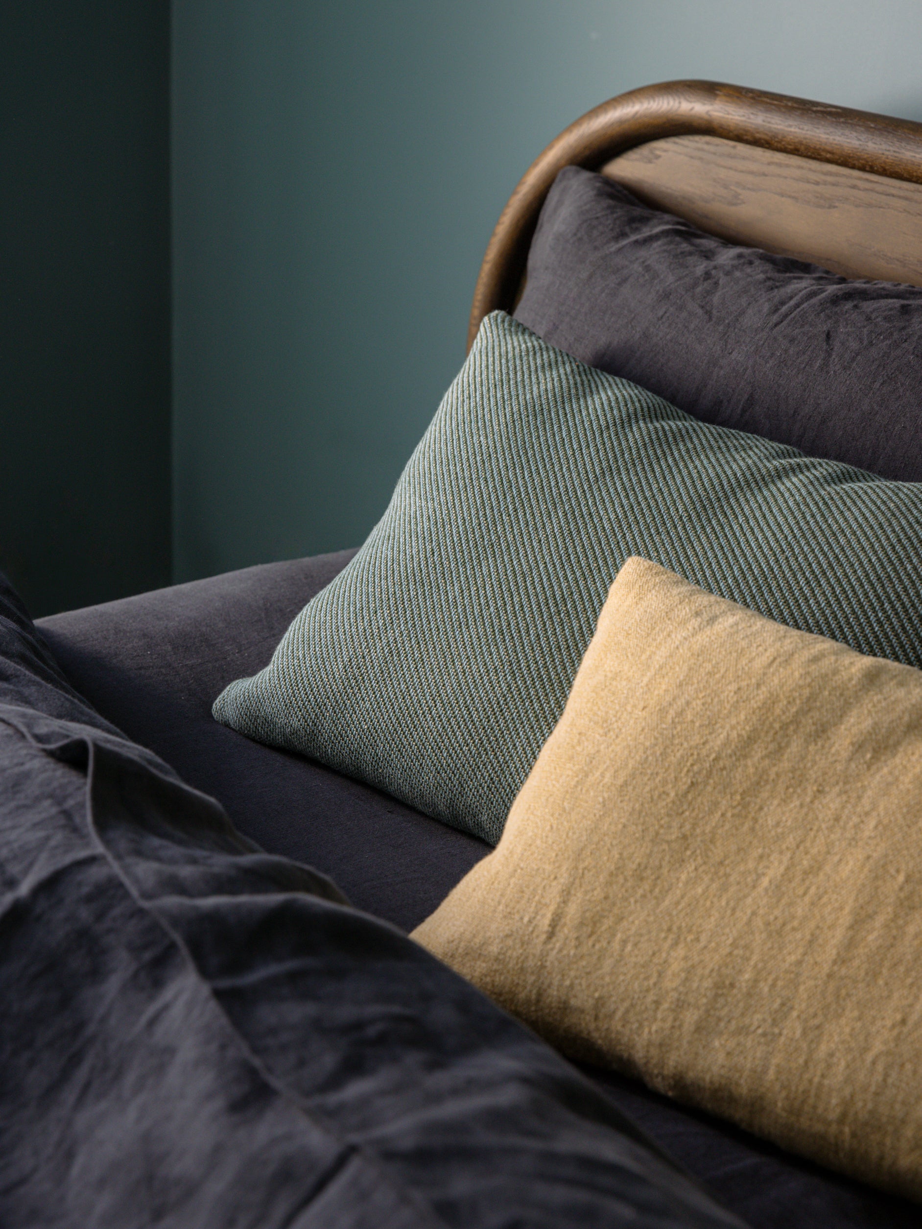 Ida Cushion Cover Butter / 19.68"L x 11.81"W