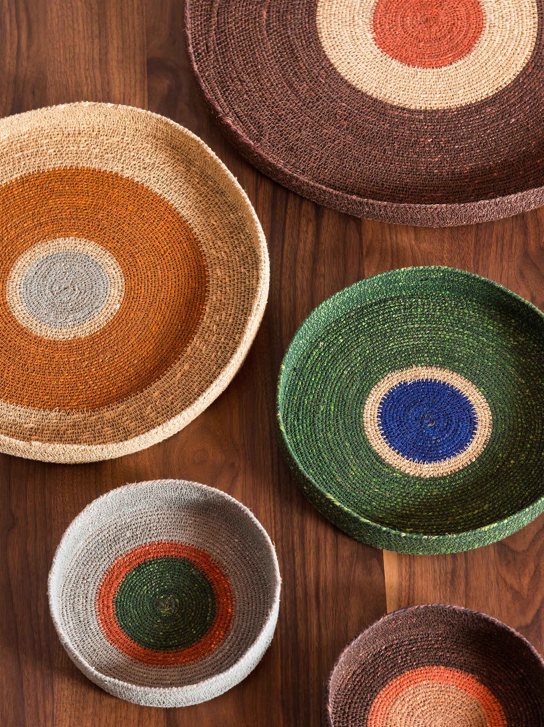 Pinto Basket Orange Peel/Puddle / 14.96"dia. x 1.57"H