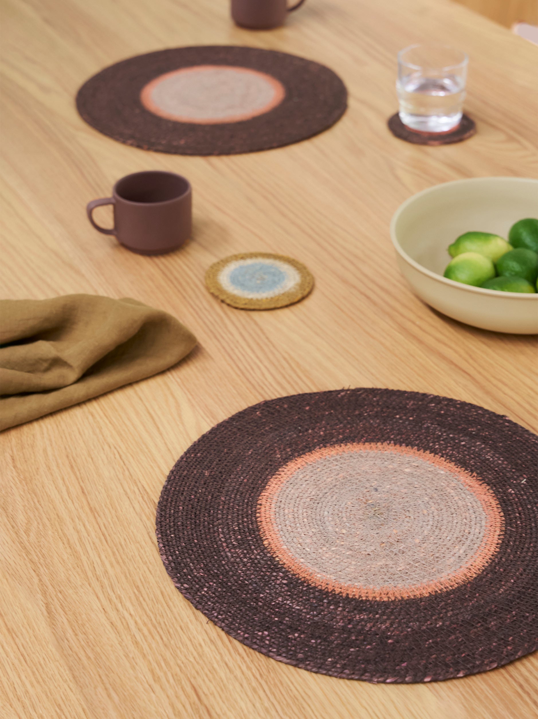 Pinto Placemat Mulberry/Heather / 13.38"dia.