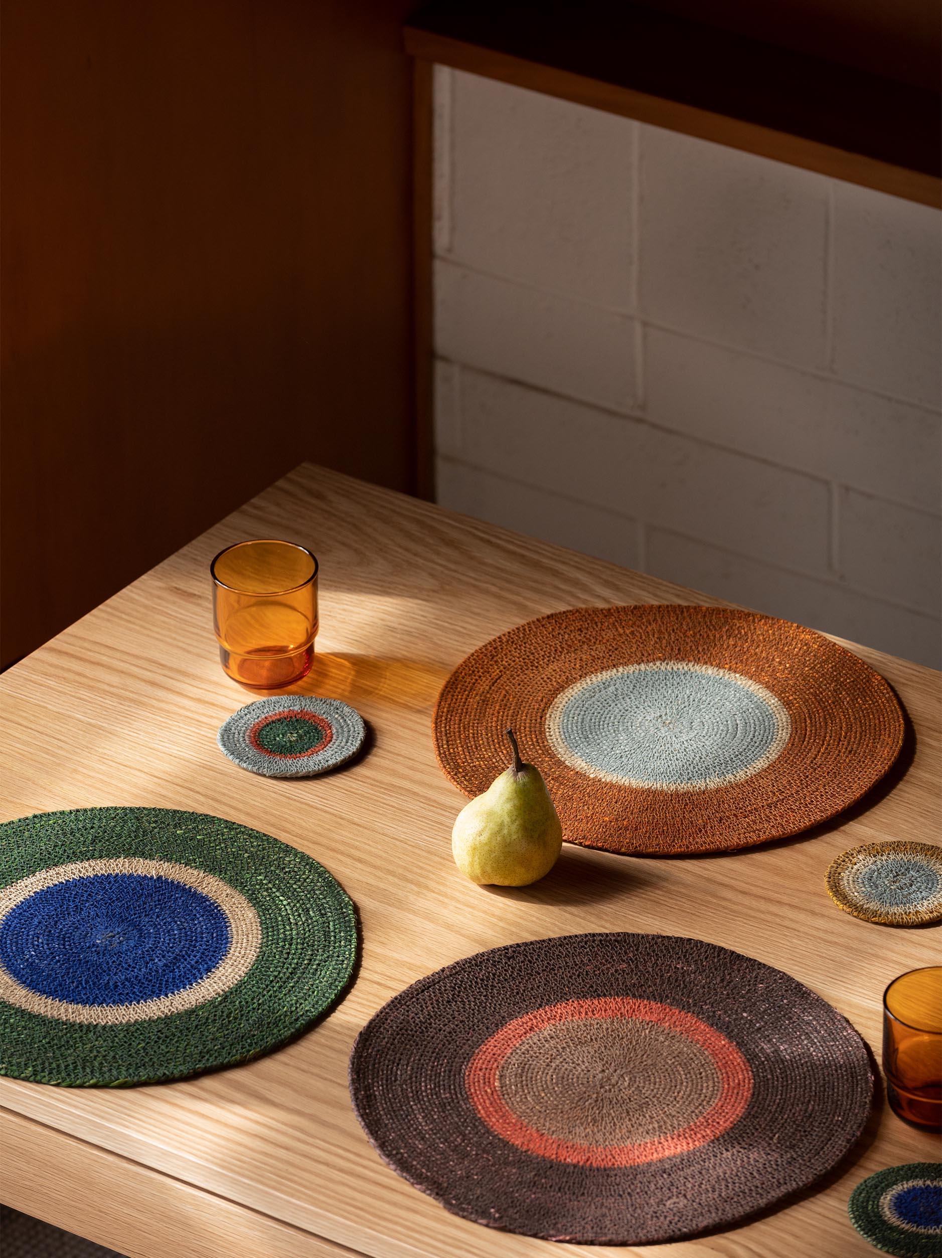 Pinto Placemat Orange Peel/Puddle / 13.38"dia.