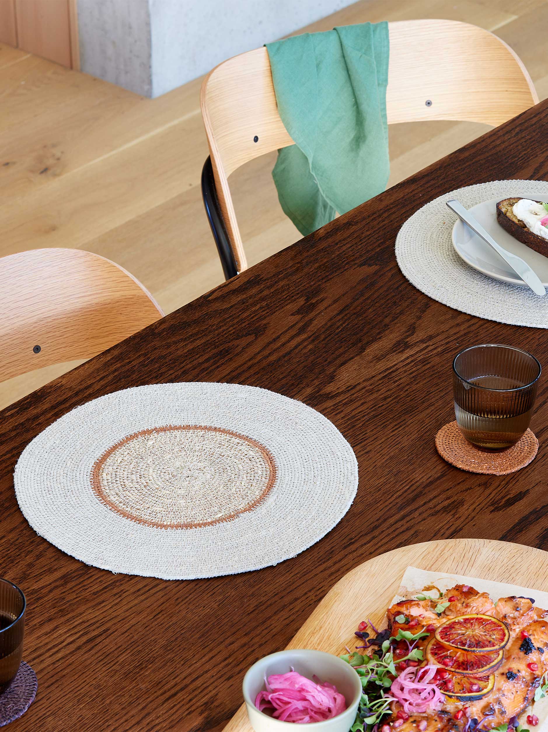 Pinto Placemat Haze/Orange Peel / 13.38"dia.
