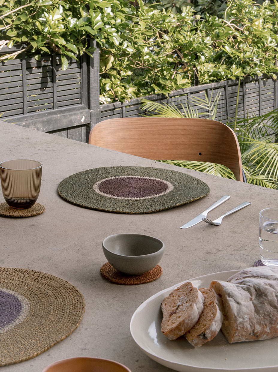 Pinto Placemat Ivy/Mulberry / 13.38"dia.