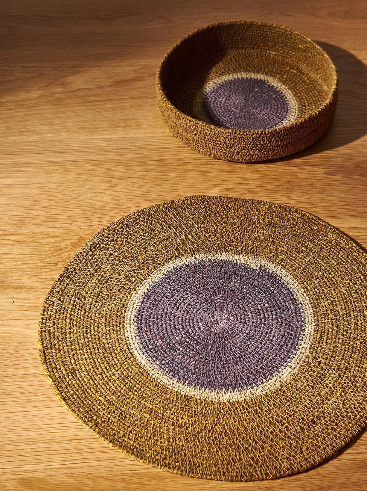 Pinto Placemat Ochre/Lupin / 13.38"dia.
