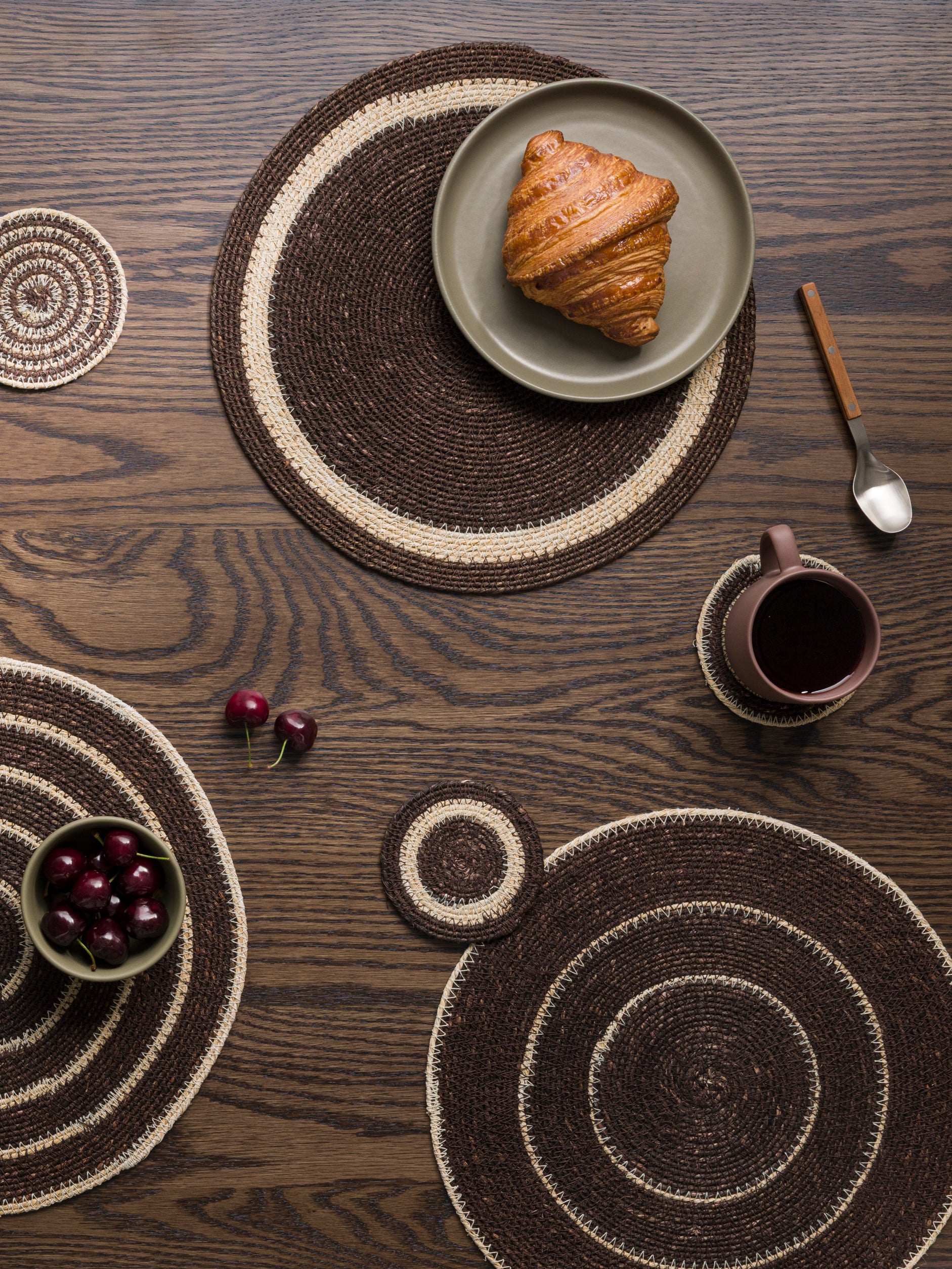 Agora Woven Placemat Set/4 Rye/Natural / 13.38"dia