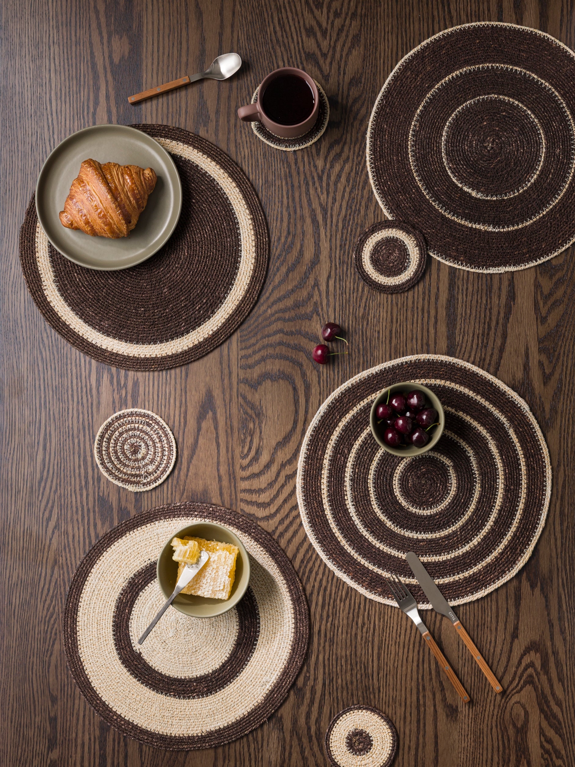 Agora Woven Placemat Set/4 Rye/Natural / 13.38"dia