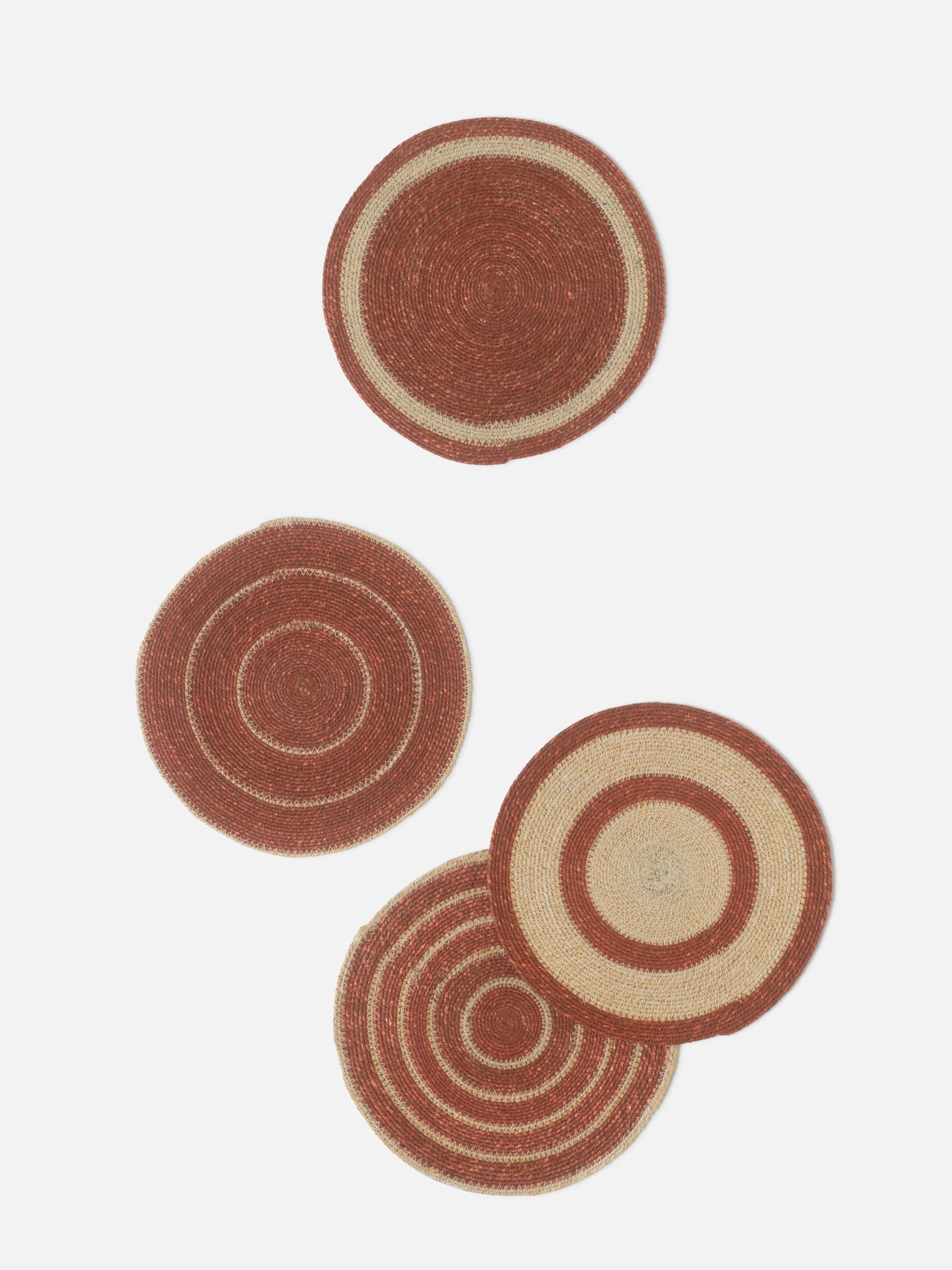 Agora Woven Placemat Set/4 Cherry/Natural / 13.38"dia