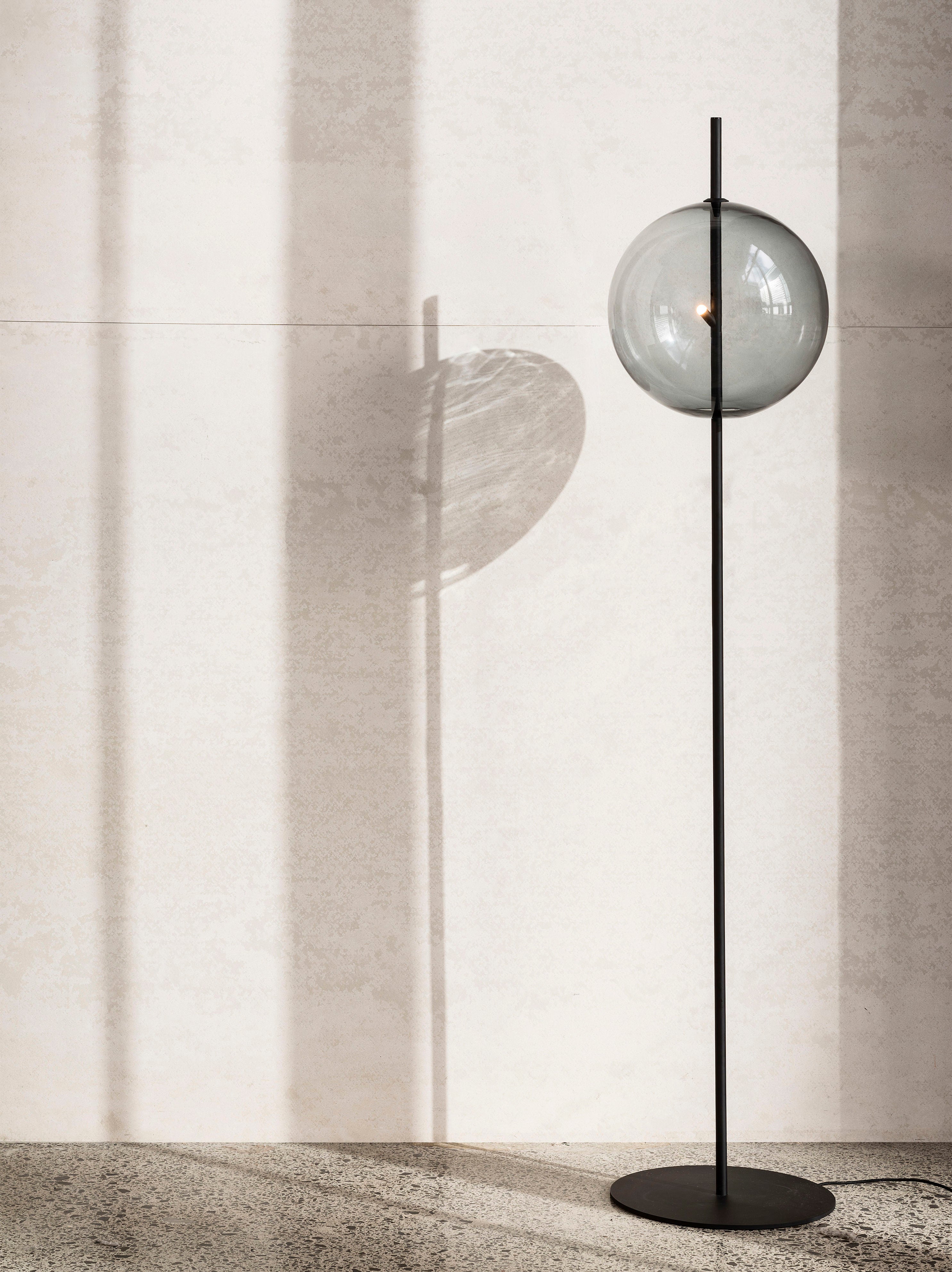 Point Floor Lamp Black / One Size