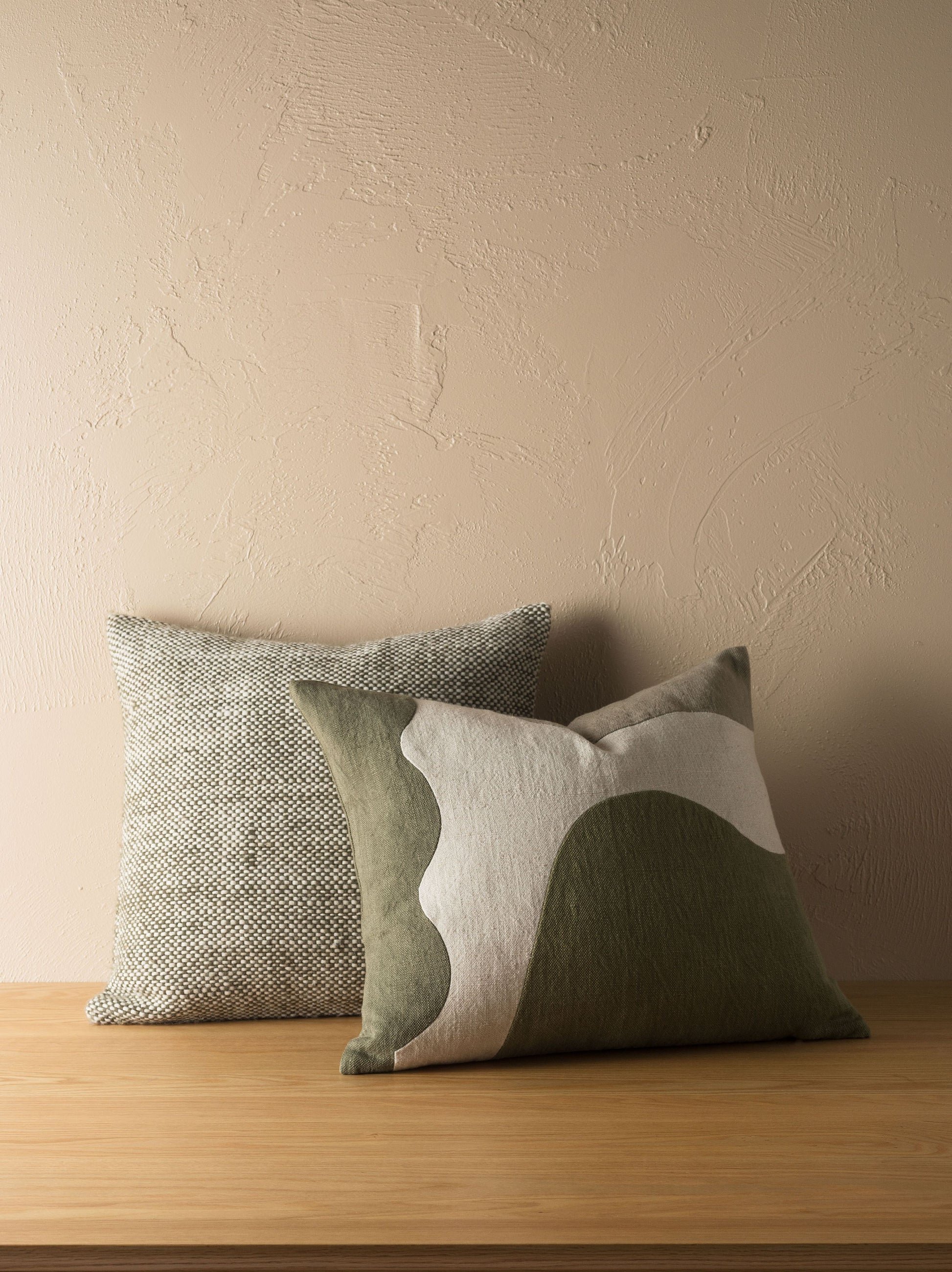 Hutt Wool Cushion Cover Ivy/Natural / 19.68"L x 19.68"W