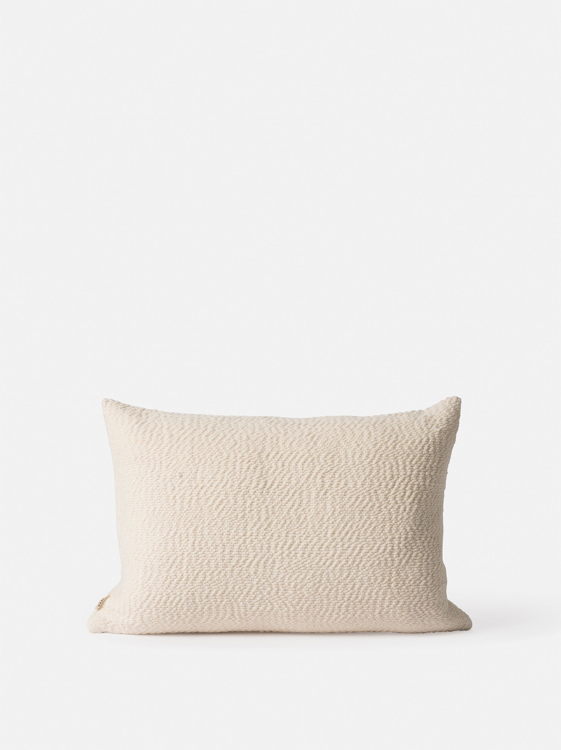 Boucle Cushion Cover Natural / 23.62"L x 15.74"W