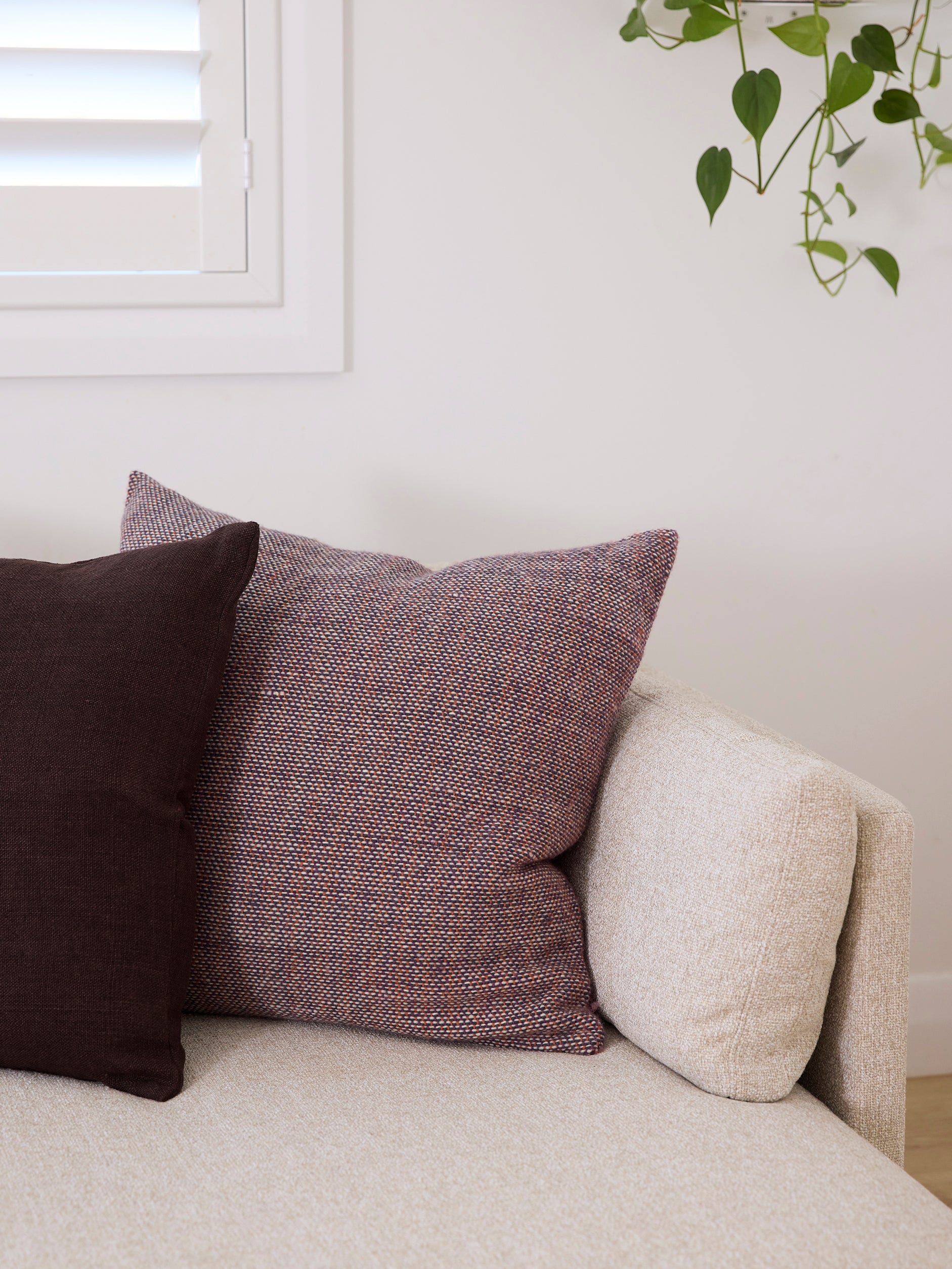 Misto Cushion Cover Navy/Persimmon / 23.62" x 23.62"