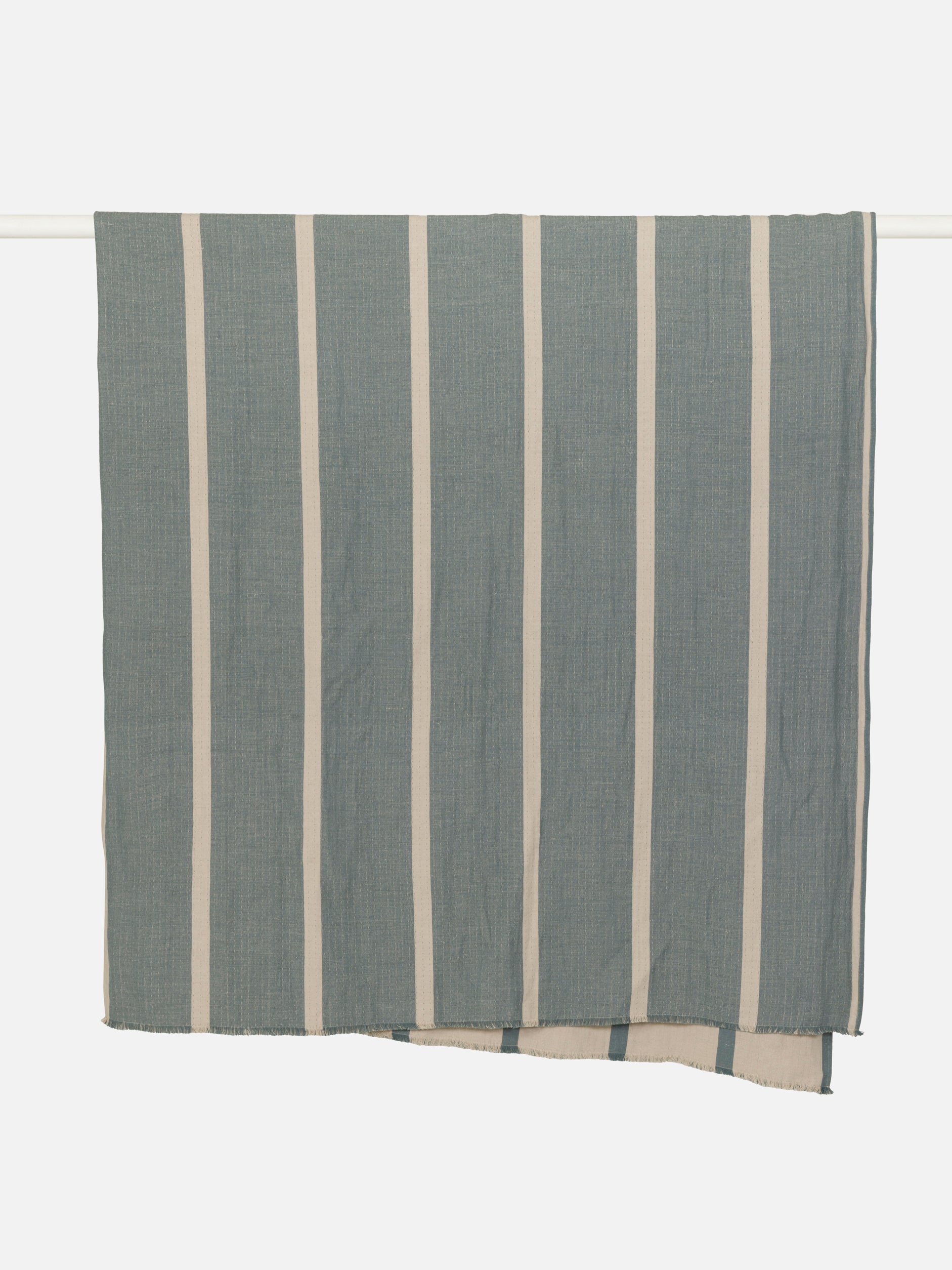Carnival Bedspread Natural/Air Force Blue / Queen