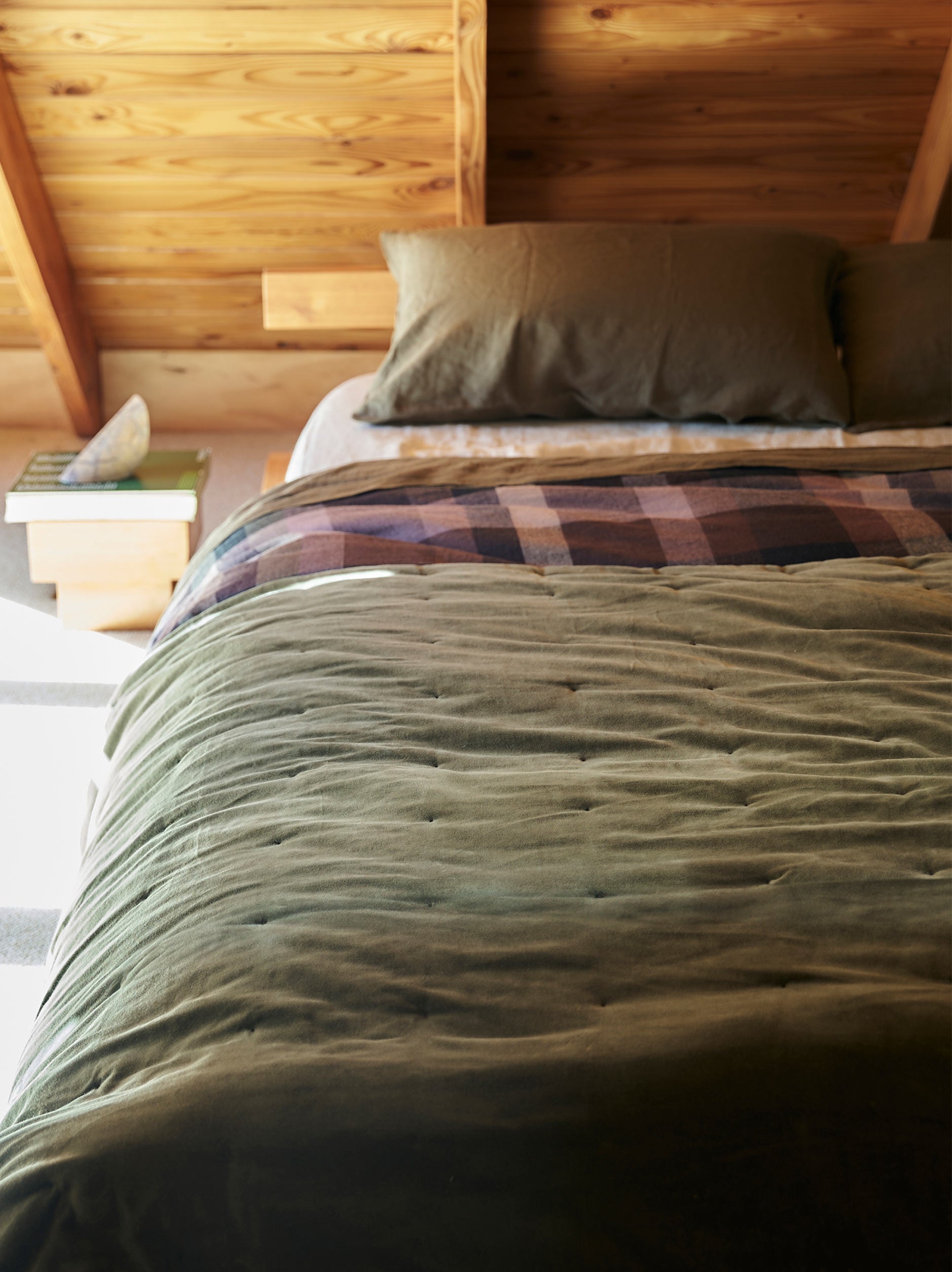Velvet Quilt Ivy / Queen