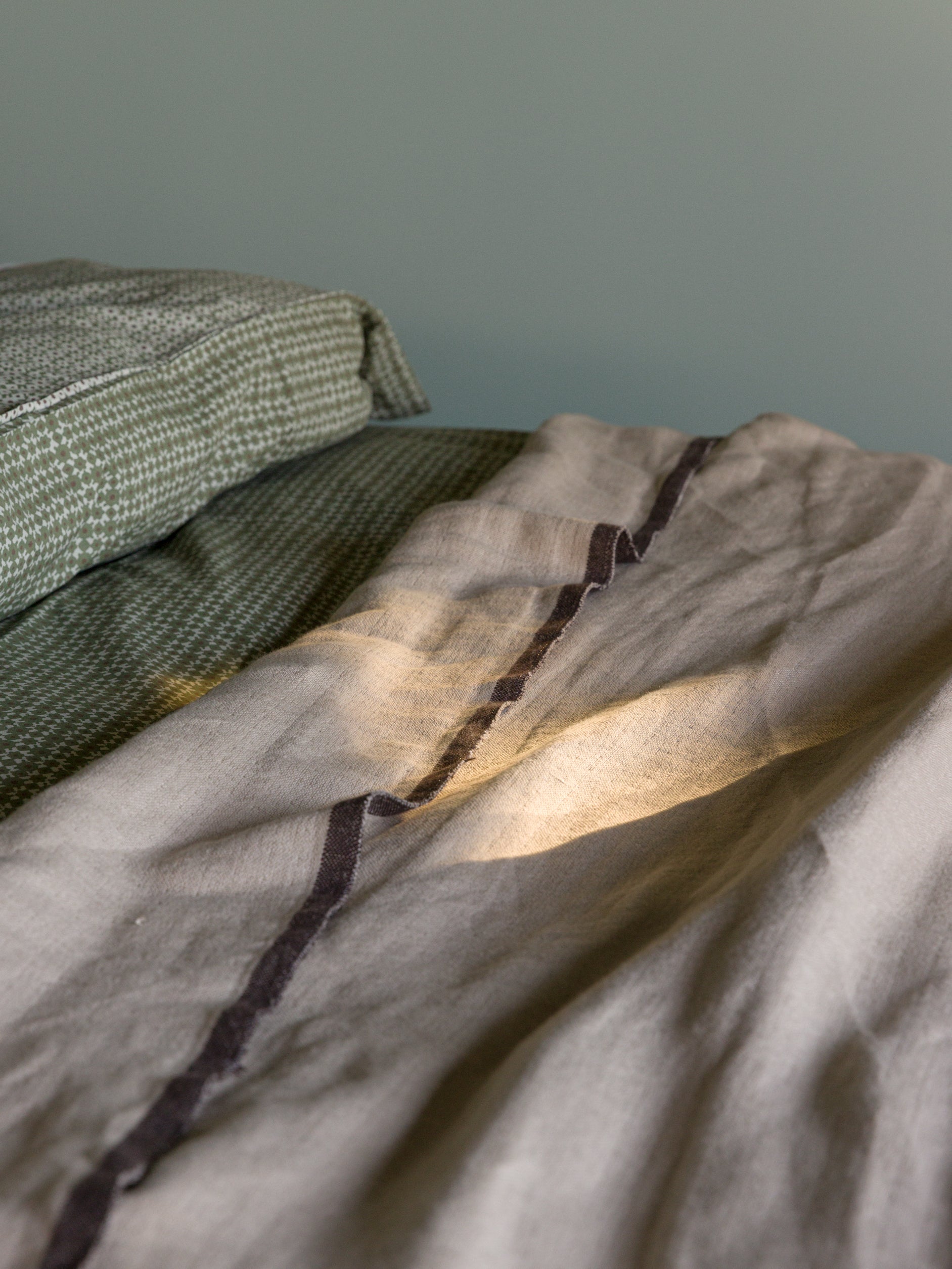 Austen Bedspread Rye/Chambray / King/Super King