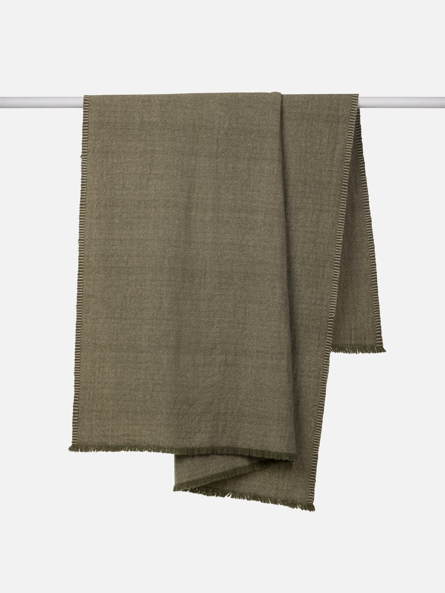 Oslo Lambswool Throw Kale/Cashew / 55.11" x 70.86"