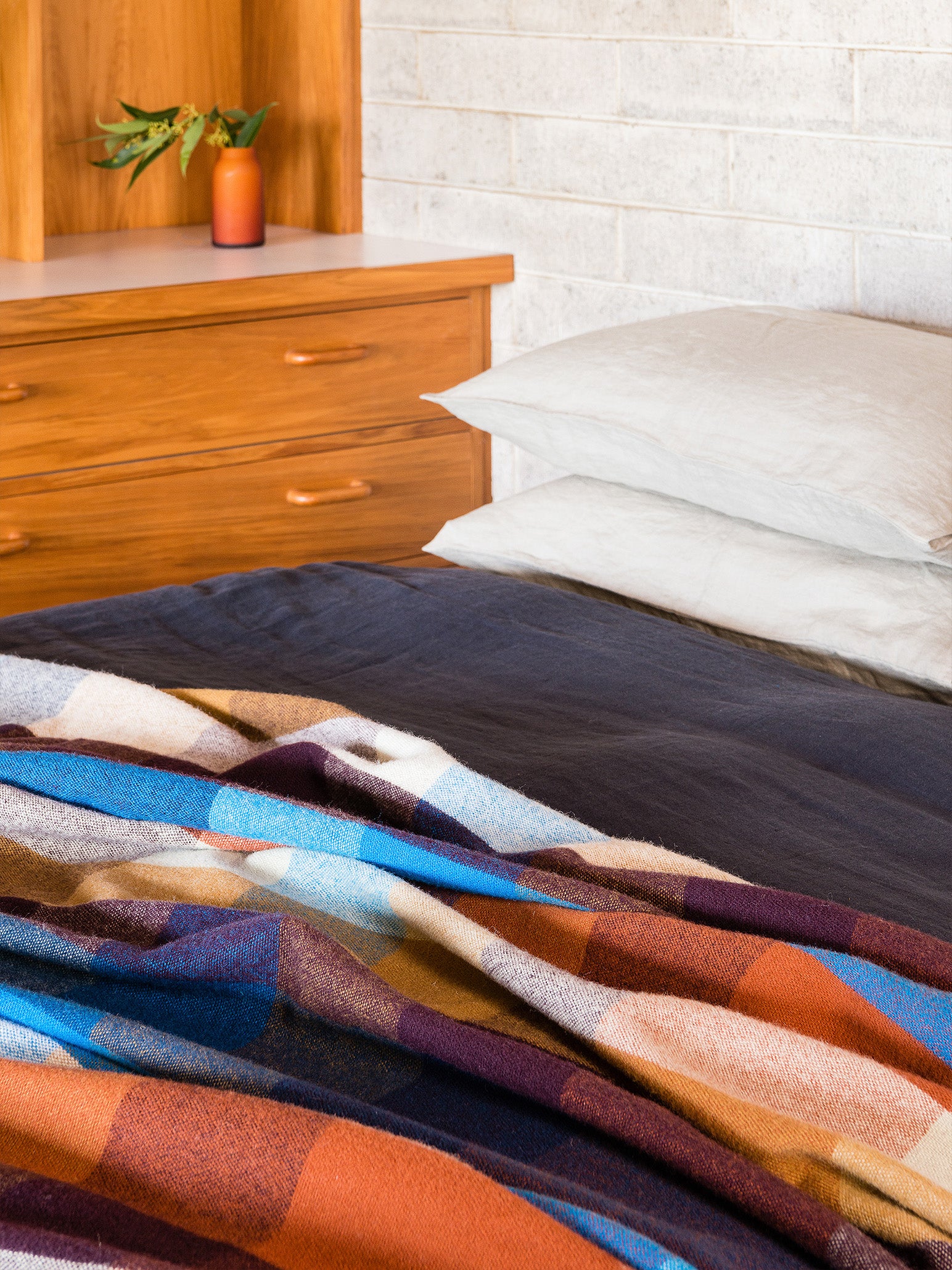 Cabin Wool Blanket Mulberry/Multi / 59.05"L x 70.86"W