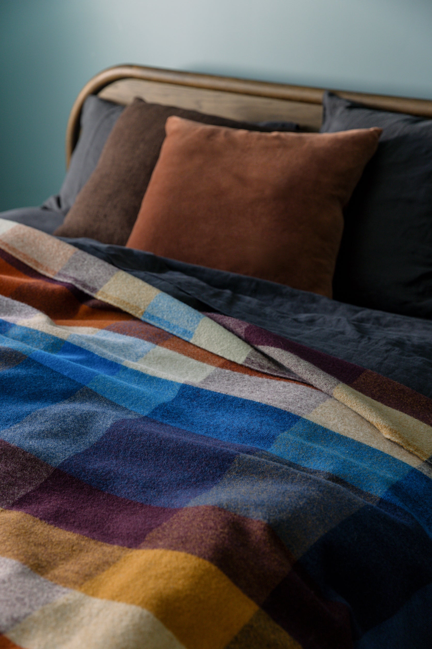 Cabin Wool Blanket Mulberry/Multi / 59.05"L x 70.86"W