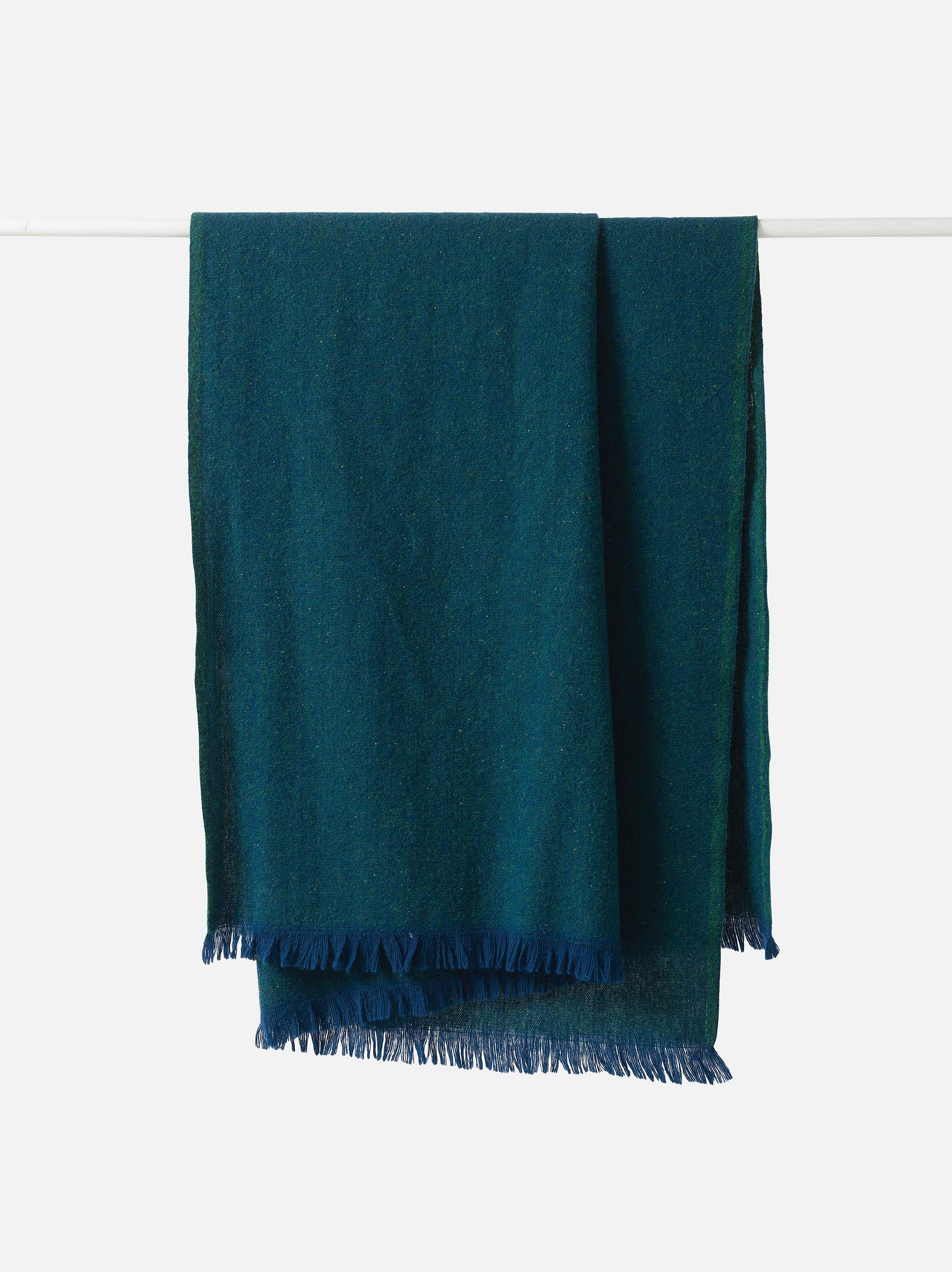 Bach Wool Blanket Sea/Spirulina / 59.05"L x 70.86"W