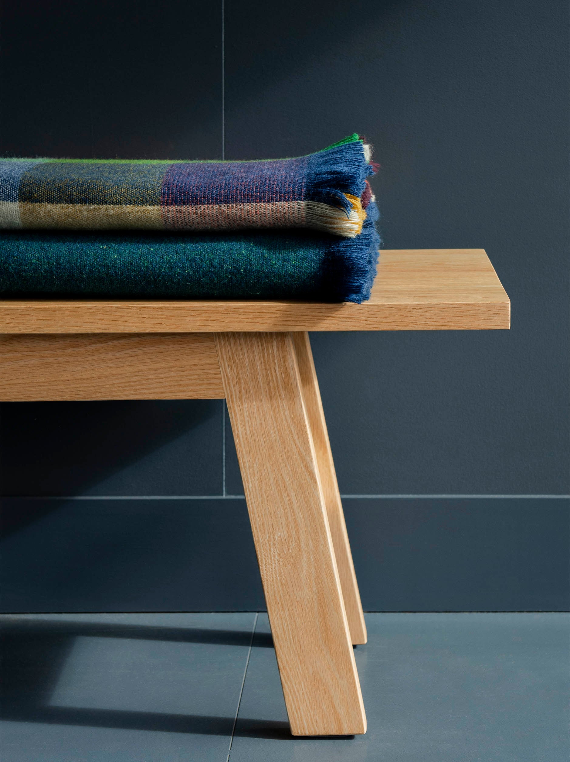Bach Wool Blanket Sea/Spirulina / 59.05"L x 70.86"W