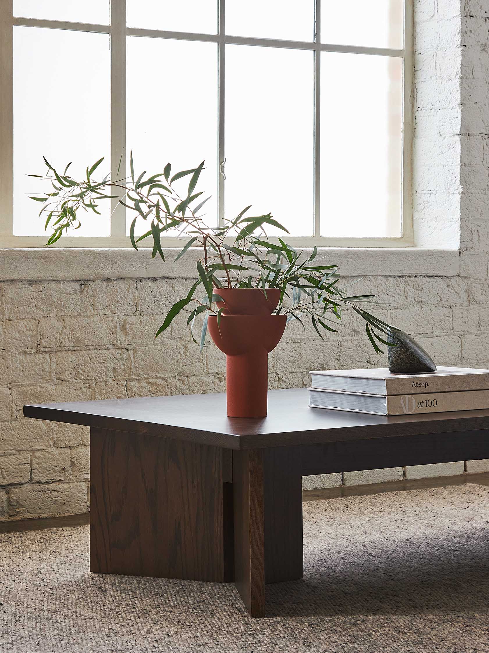 Terrace Vase Brick / One Size