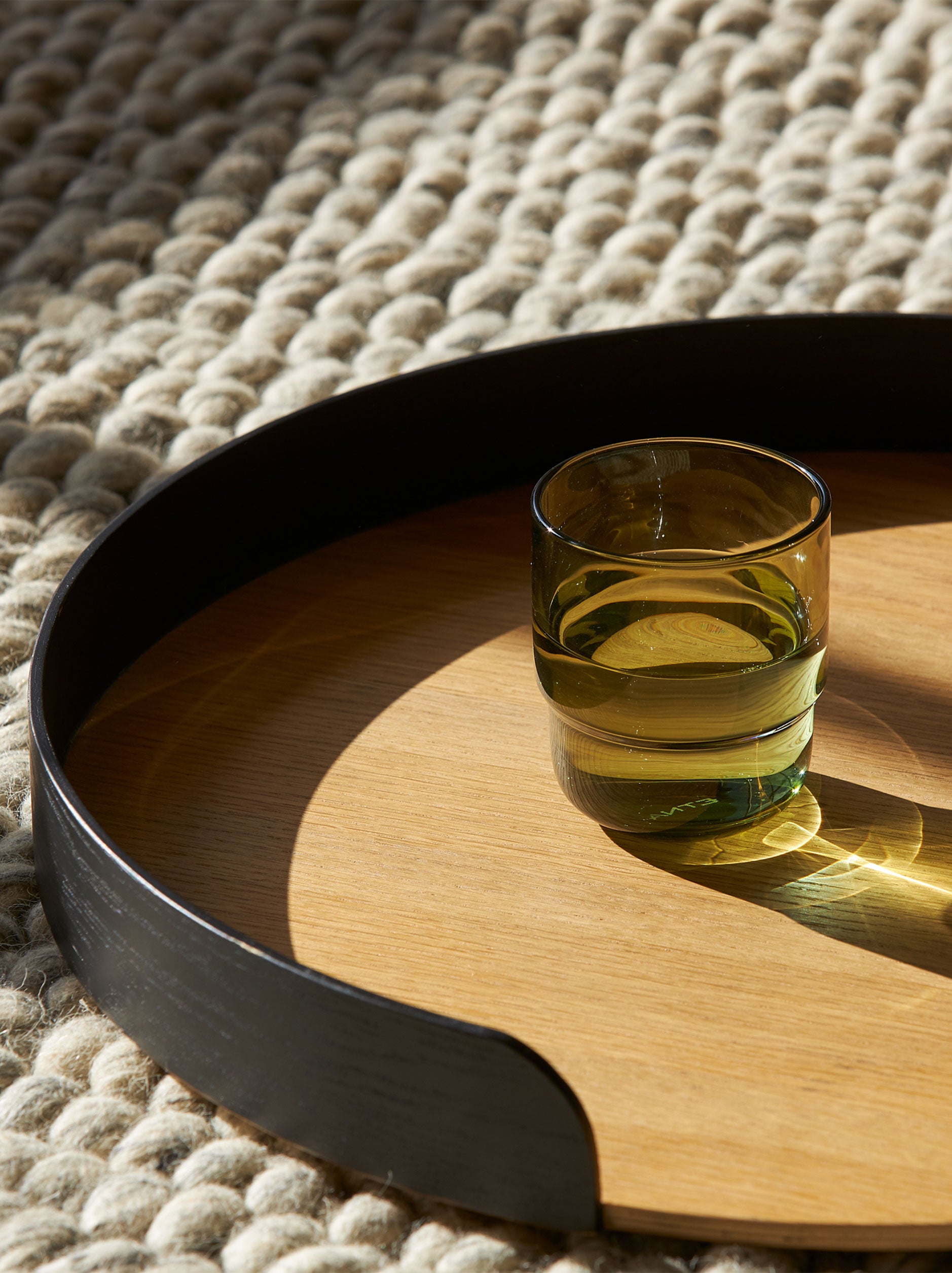 Segment Tray Black/Natural Oak / Large