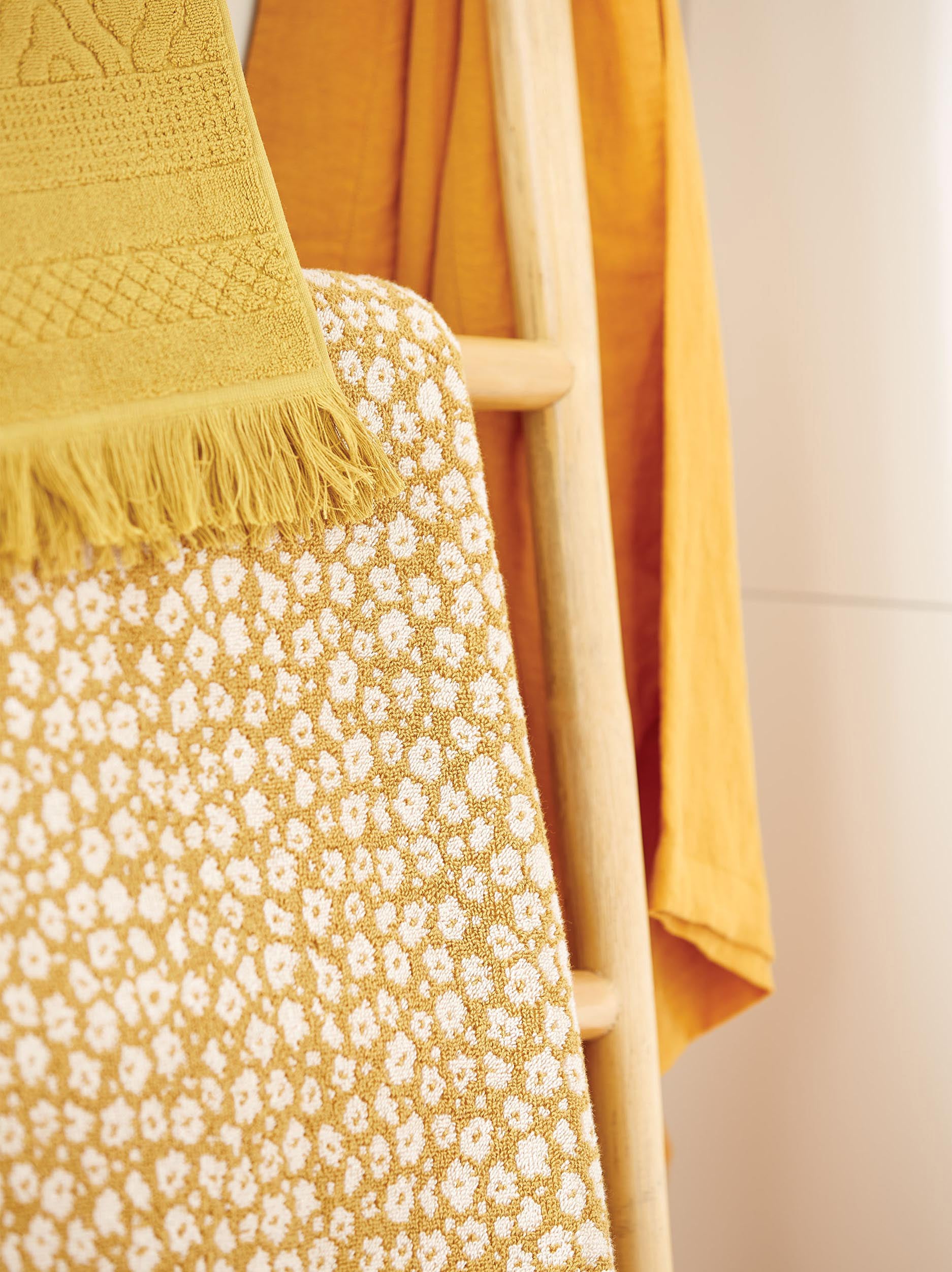 Forget Me Not Cotton Bath Towel Citron / Bath Towel