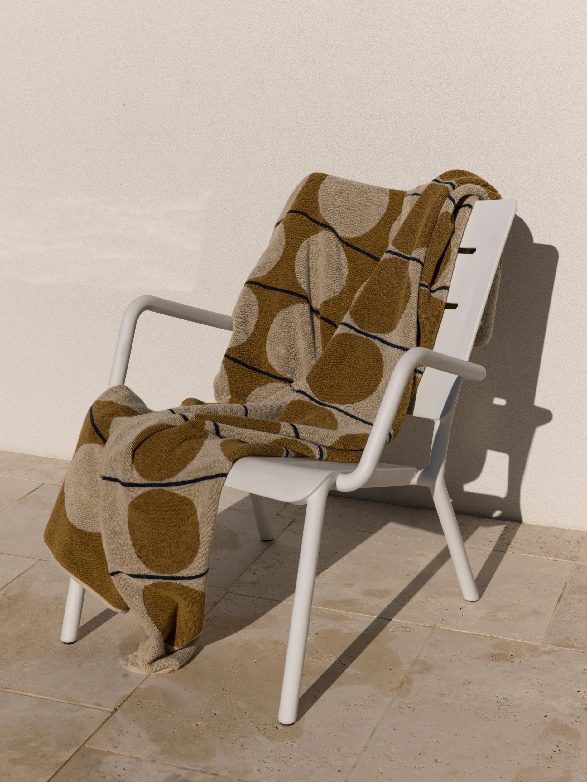 Abacus Beach Towel Oyster/Kumara / 39.37" x 70.86"