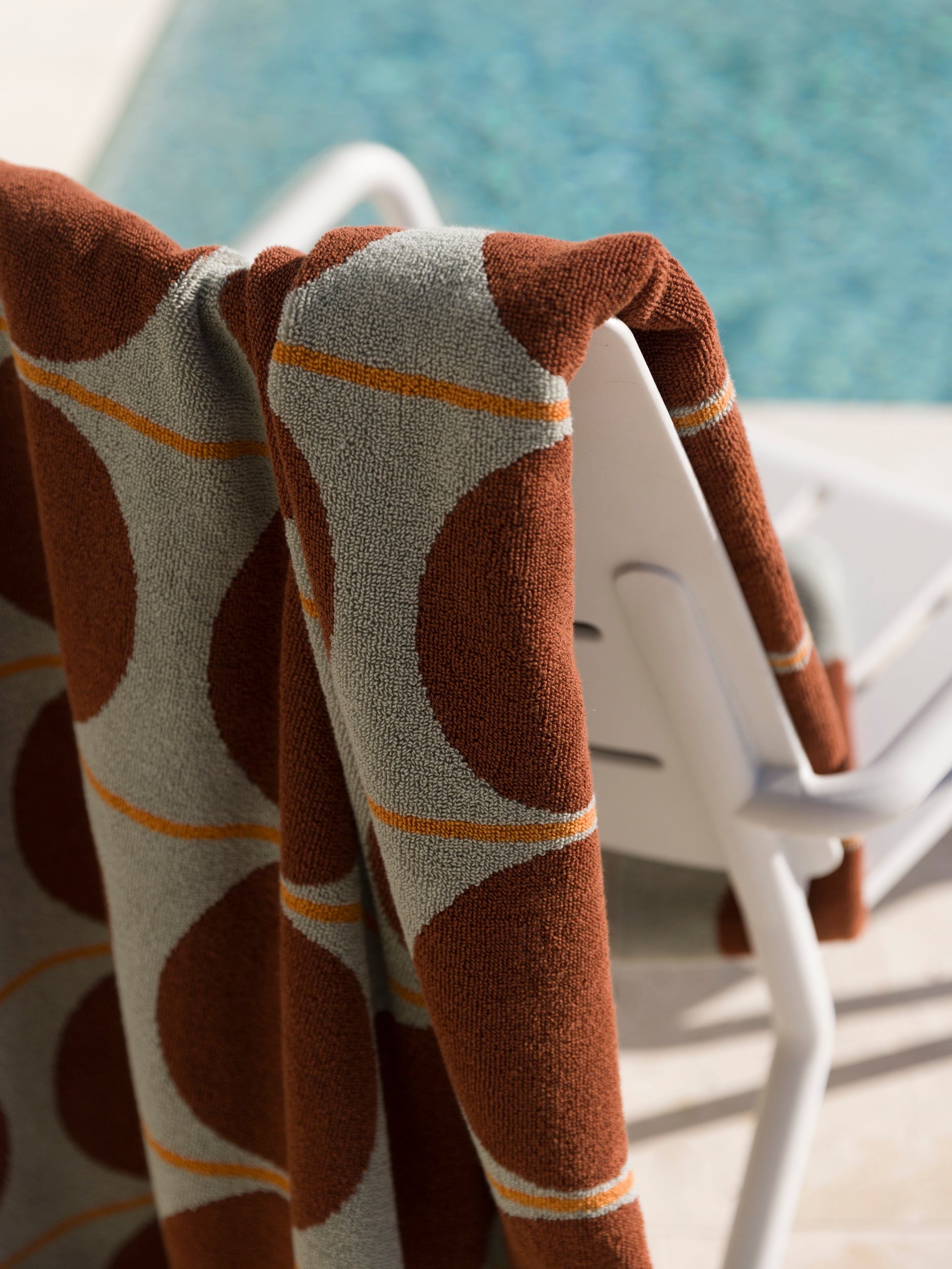 Abacus Beach Towel Mist/Paprika / 39.37" x 70.86"