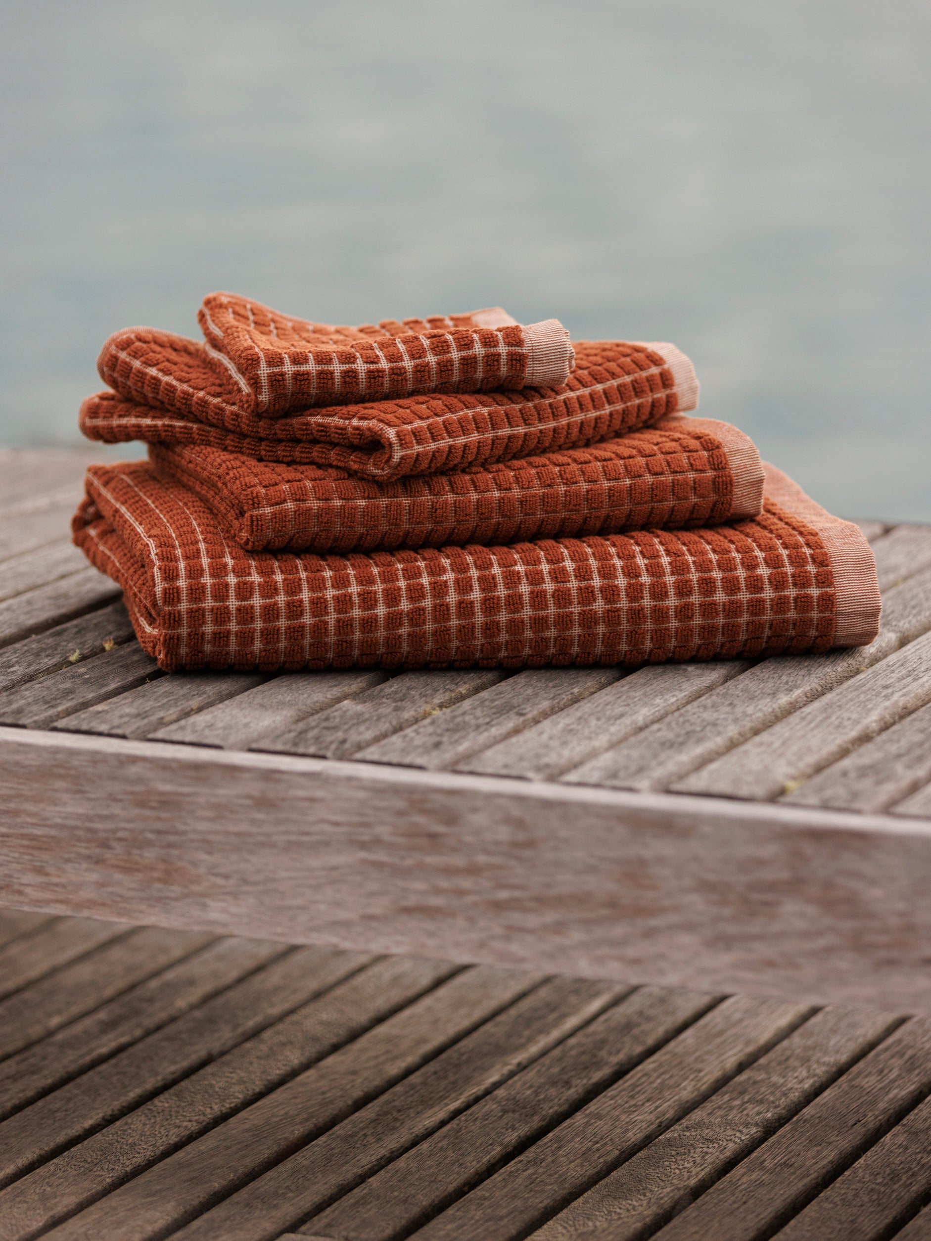Nero Cotton Towel Range Paprika/Cream / Face Cloth
