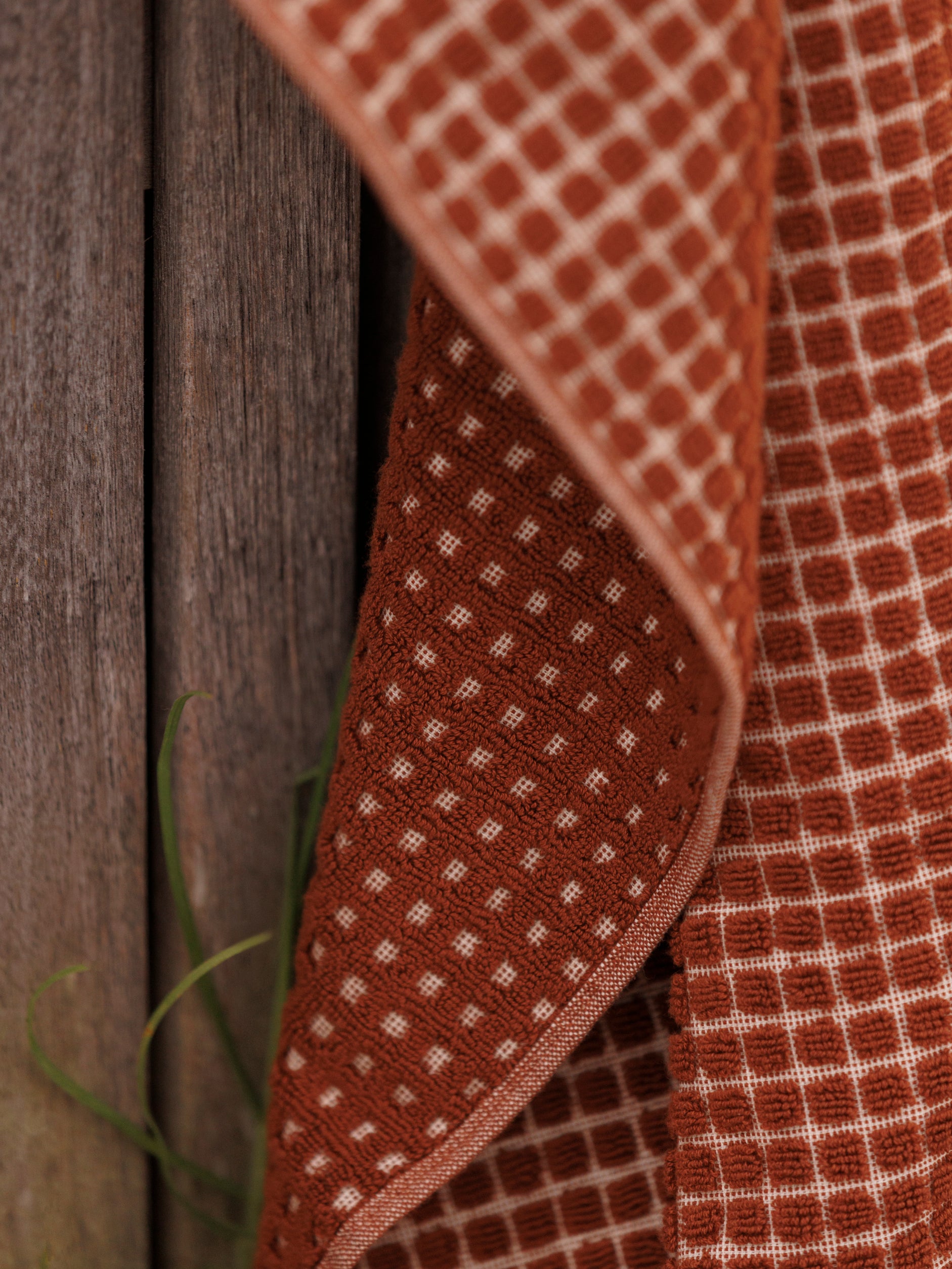 Nero Cotton Towel Range Paprika/Cream / Face Cloth