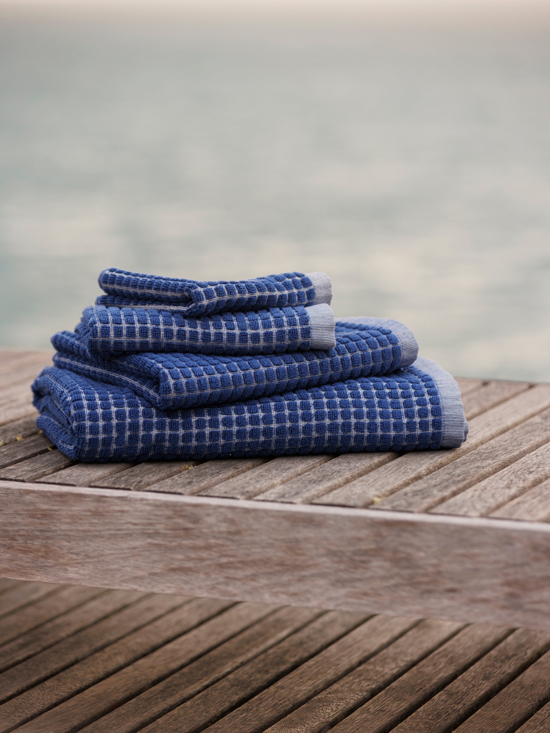 Nero Cotton Towel Range Cobalt/Cream / Face Cloth
