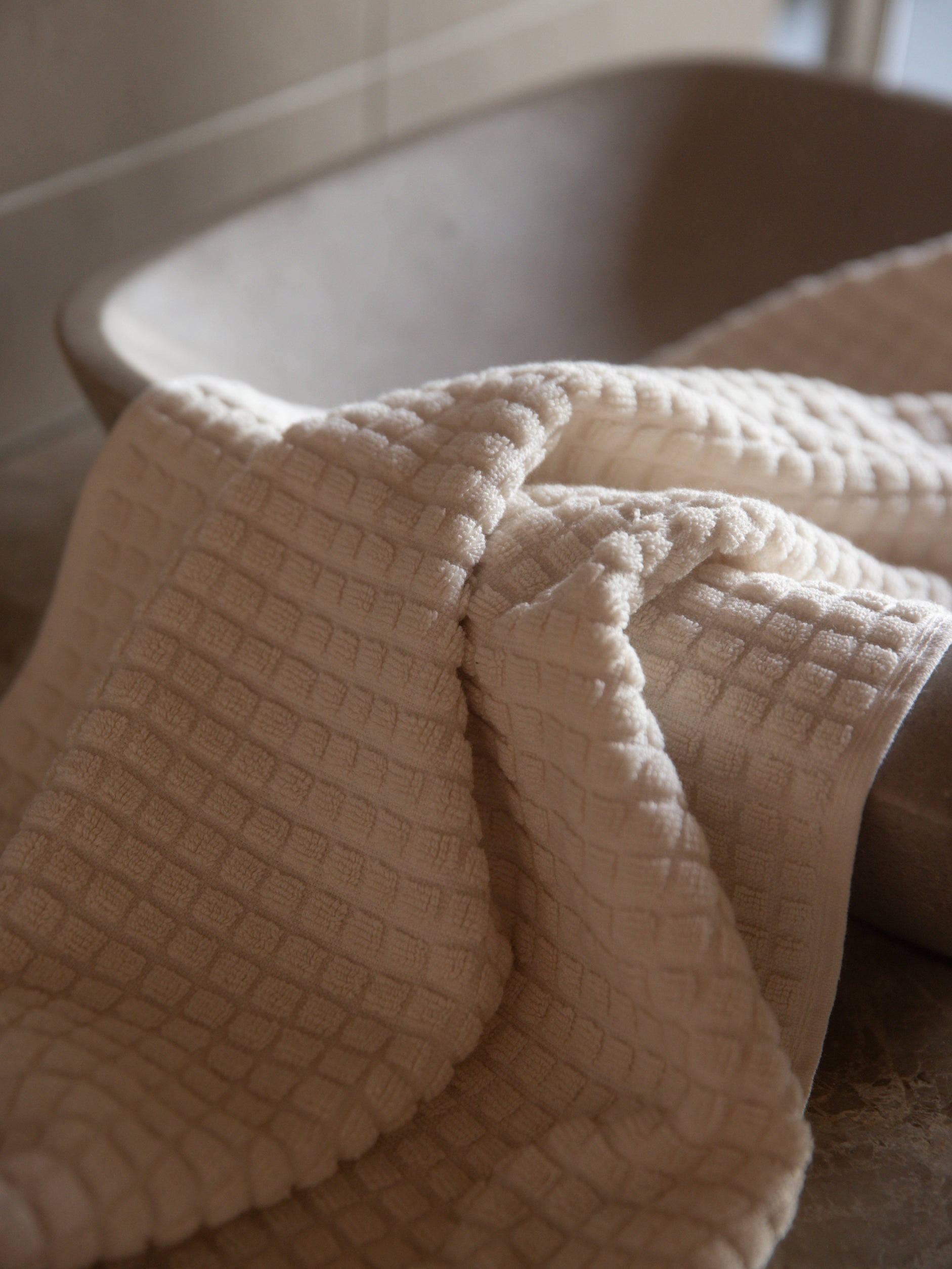 Nero Cotton Towel Range Cream / Bath Towel