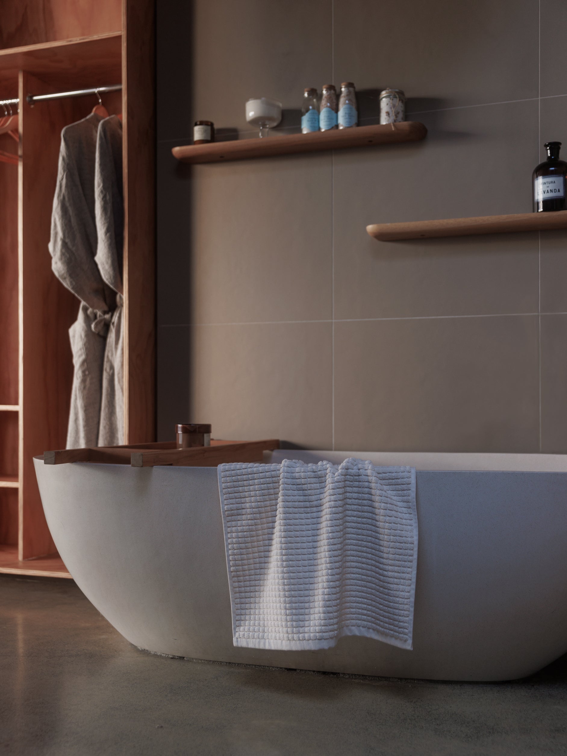 Nero Cotton Towel Range Cream / Hand Towel