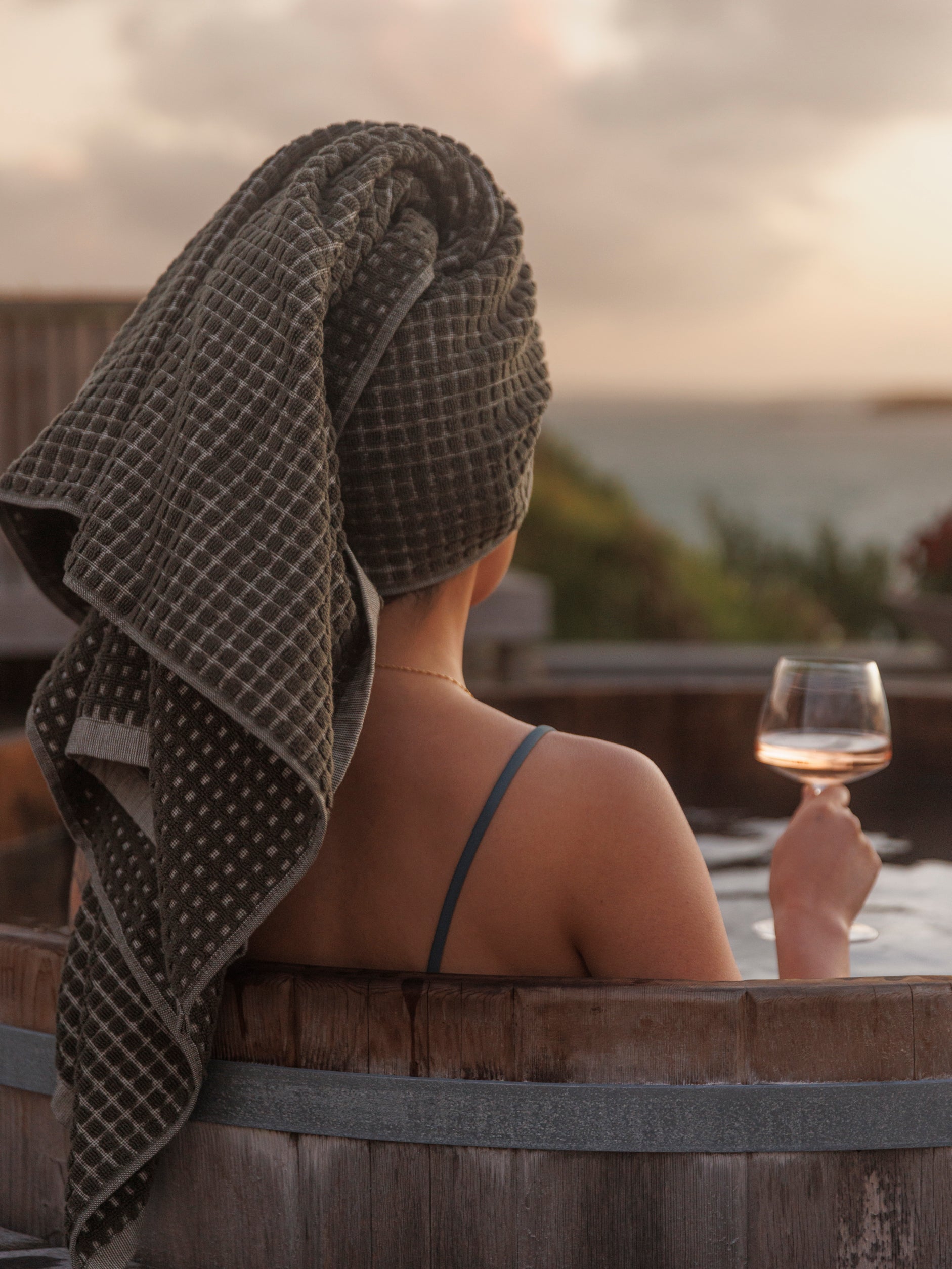 Nero Cotton Towel Range Ivy/Cream / Face Cloth