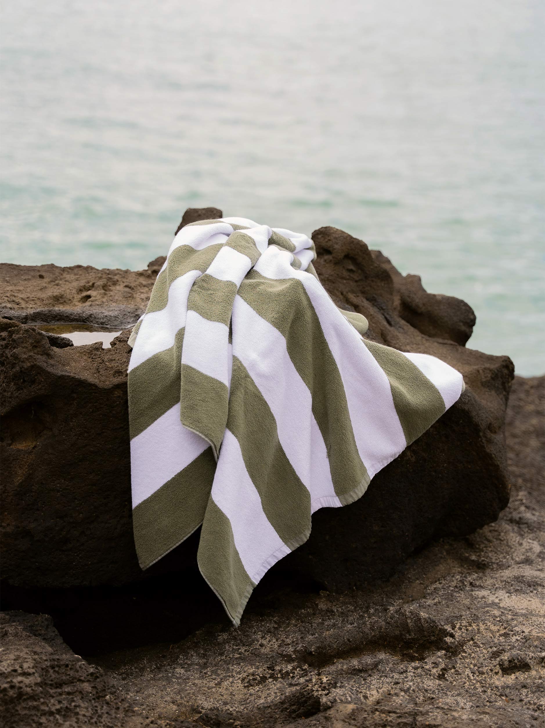 Stripe Beach Towel Olive/White / 35.43" x 66.92"